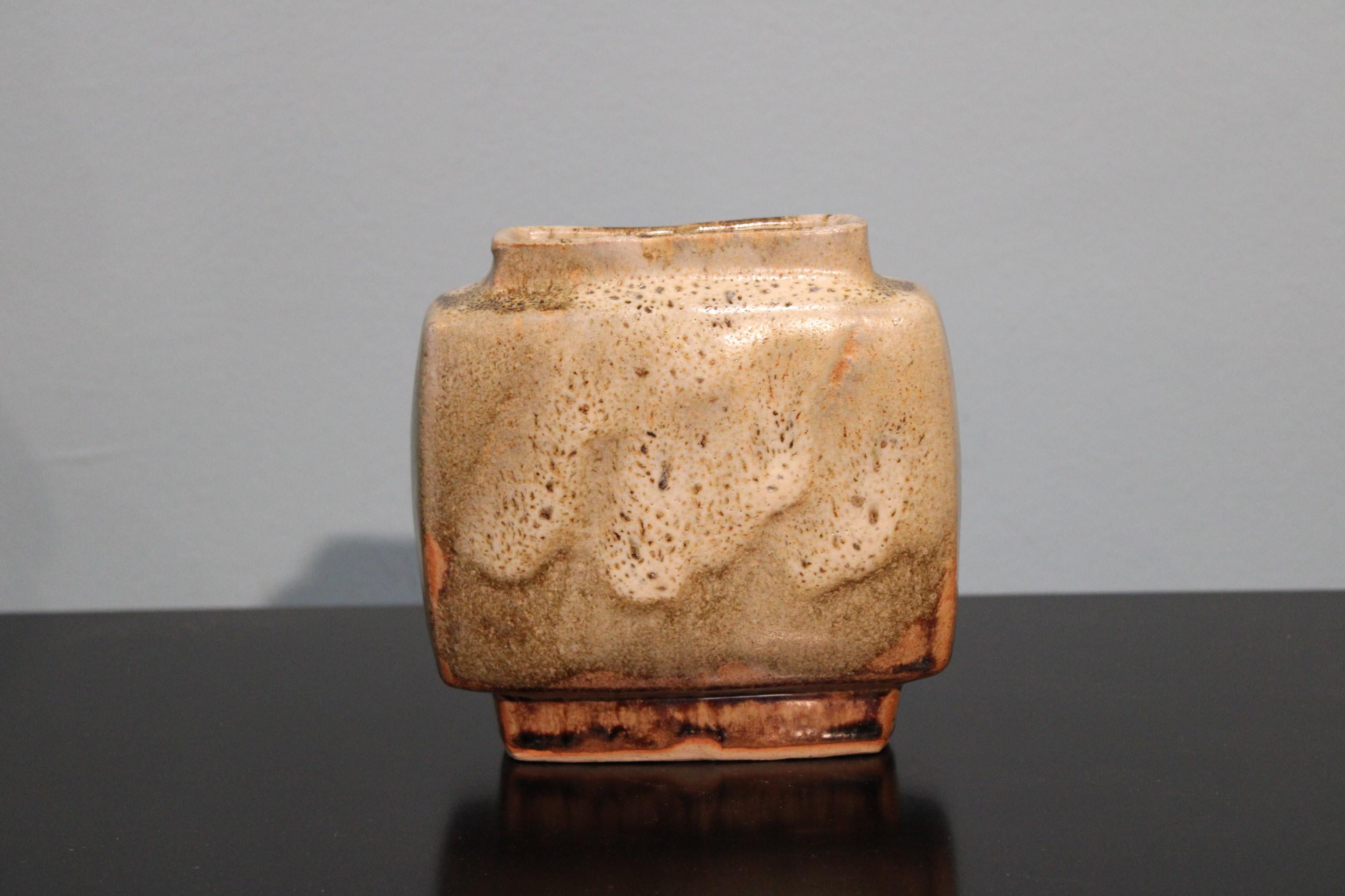 PIERRE CULOT (1938-2011) .
Enamelled stoneware vase.
Signed with monogram.
Circa 1970.