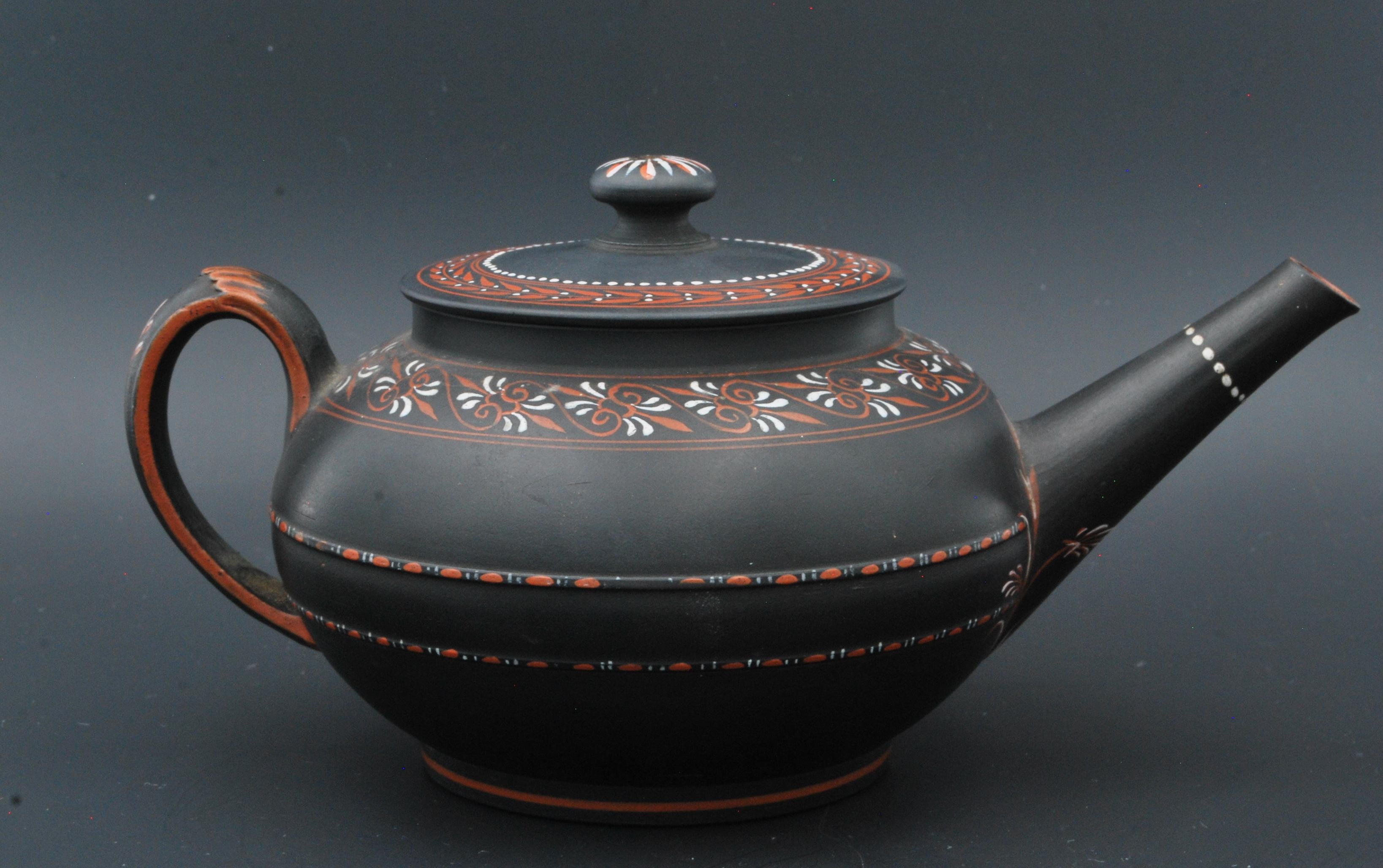 English Encaustic Painted Teapot in Black Basalt, Wedgwood C1780 For Sale