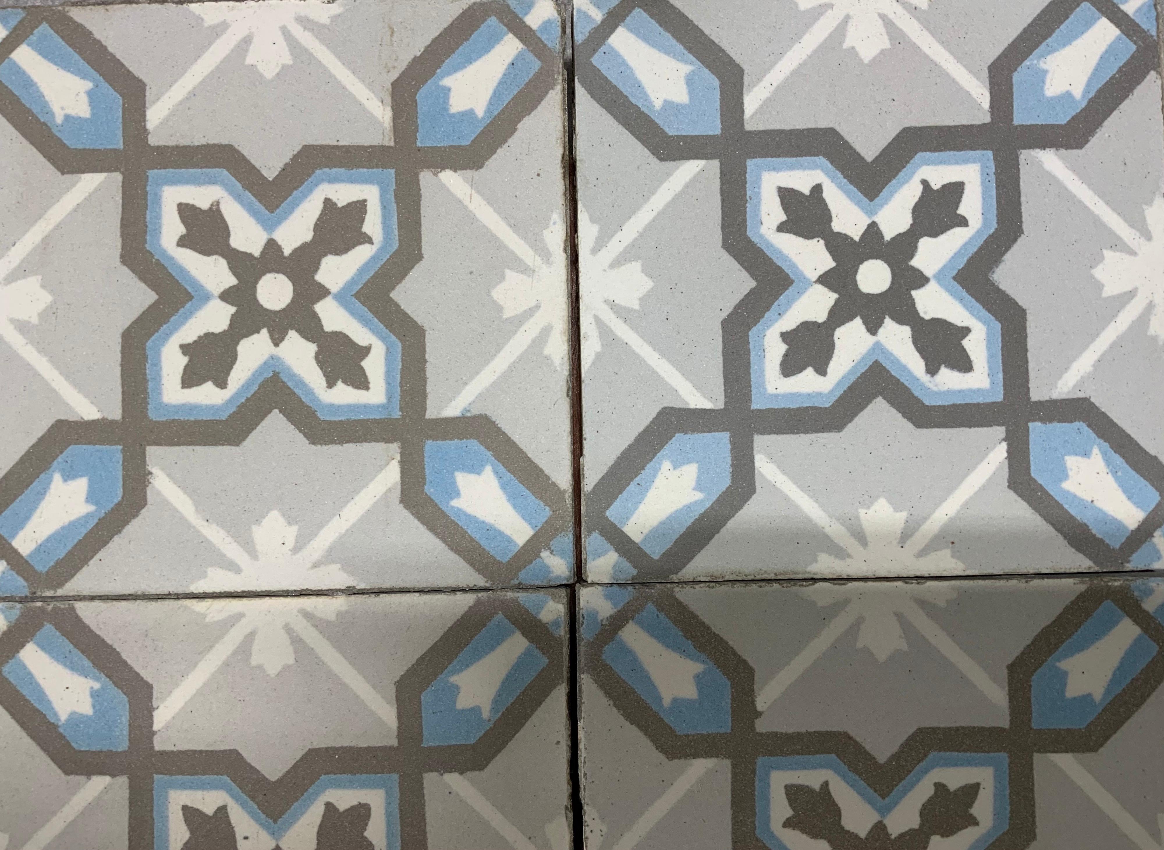 Encaustic Tiles In Good Condition For Sale In Dallas, TX