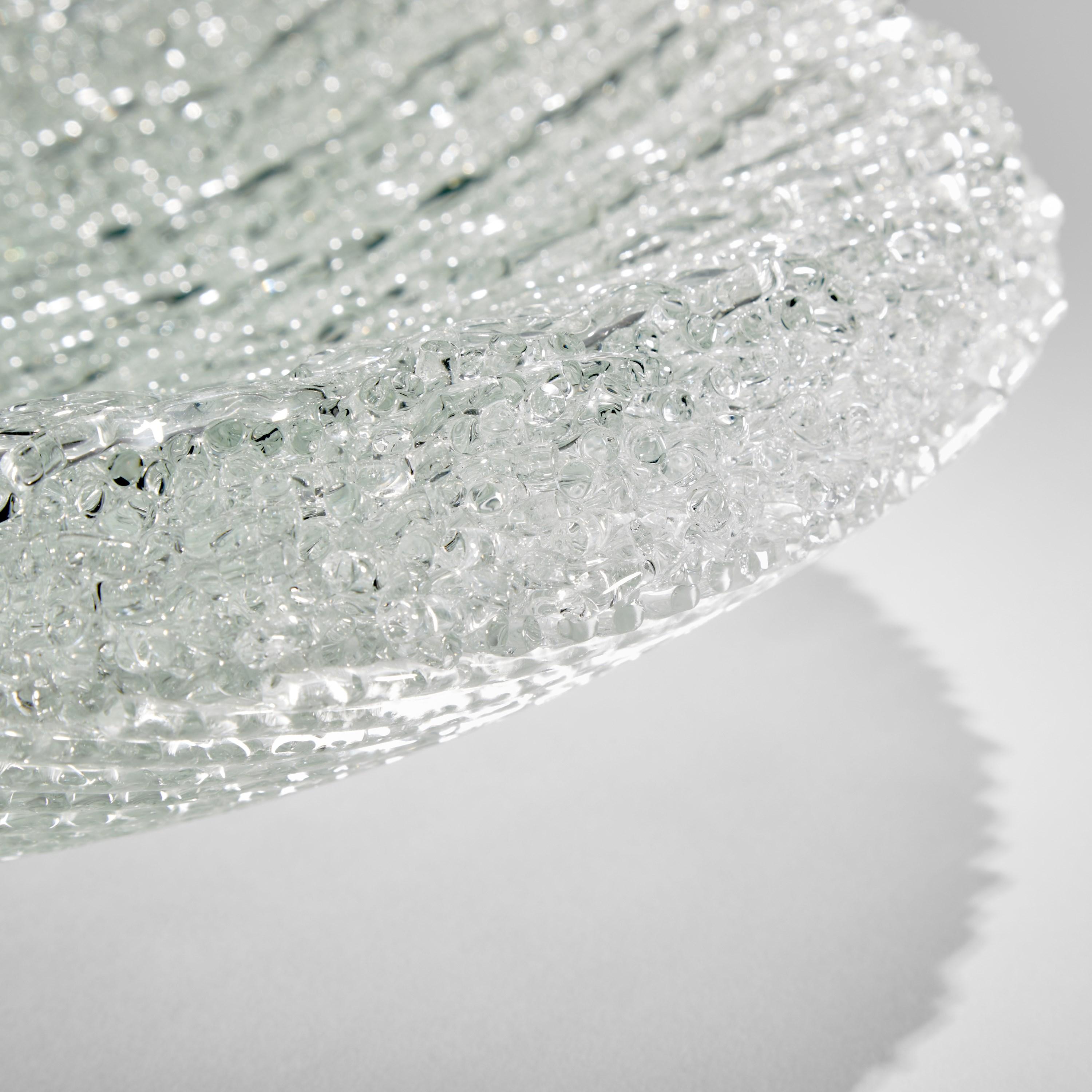 Organique  Centre de table sculptural unique en verre transparent tissé Enceladus par Cathryn Shilling en vente