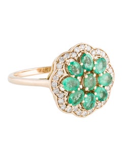 Exquisite 14K Gold 1.49ctw Emerald & Diamond Cocktail Ring - Size 9 - Luxurious