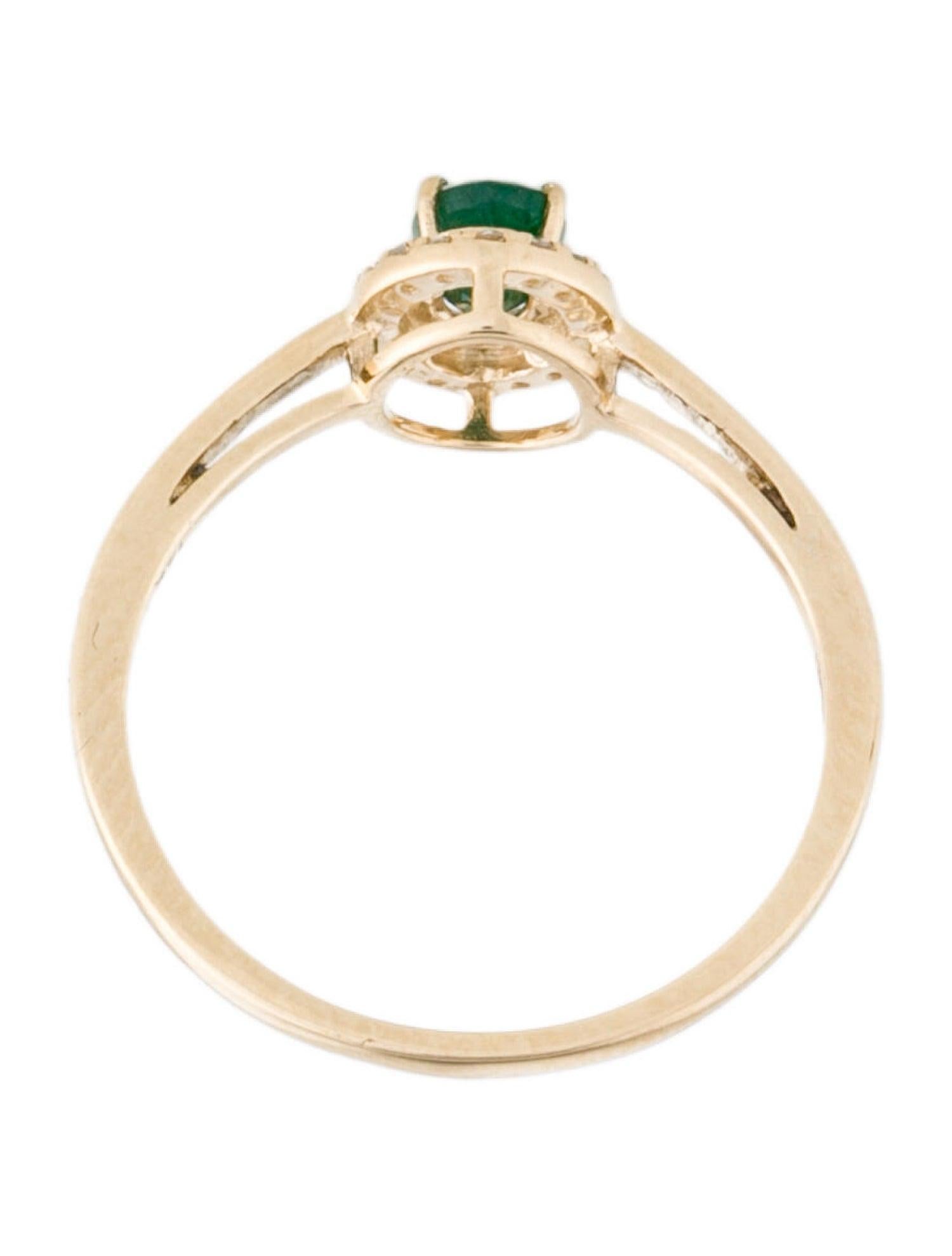 Stunning 14K Emerald & Diamond Halo Ring, Size 7 - Statement Jewelry Piece In New Condition For Sale In Holtsville, NY