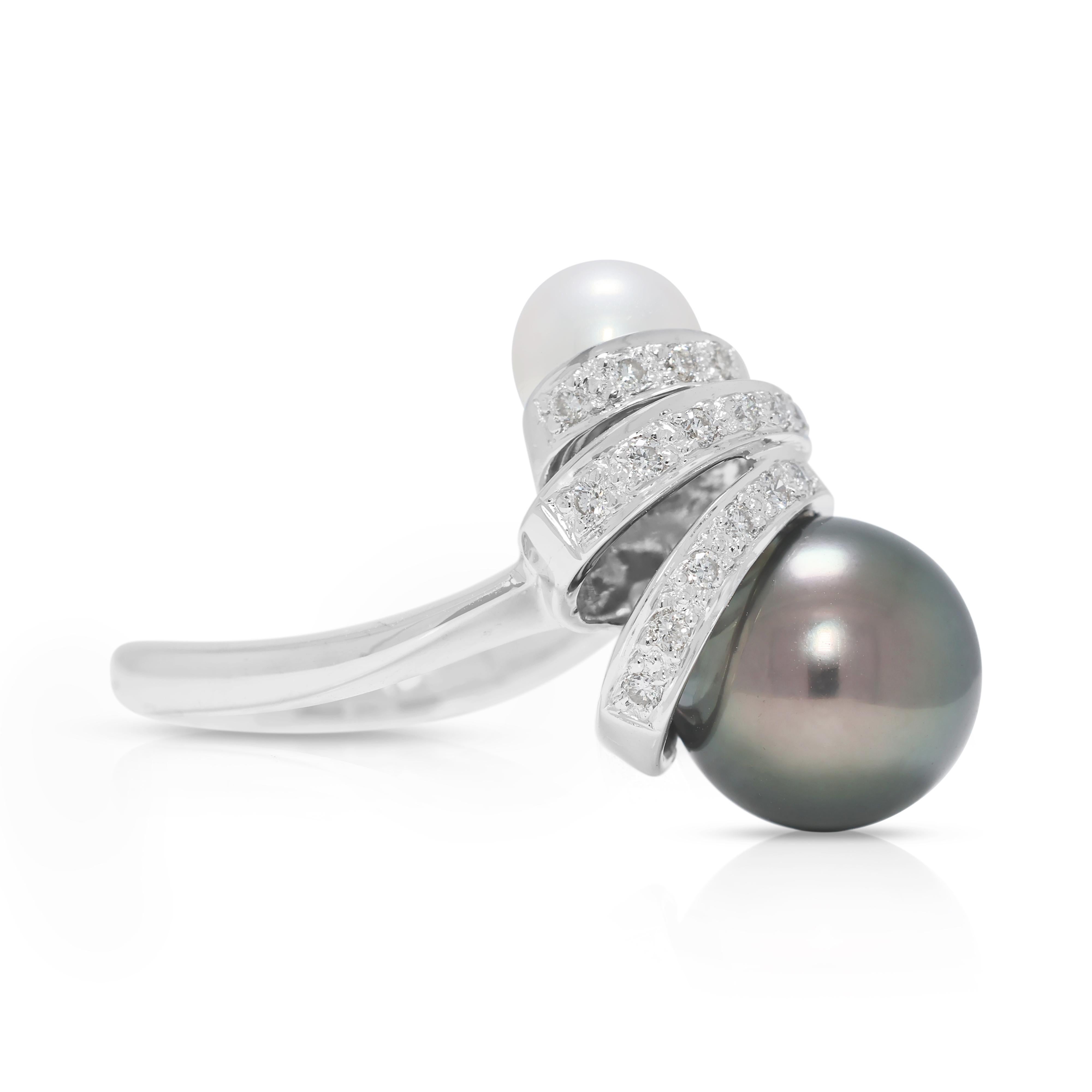 Round Cut Enchanting 0.08ct Natural Diamond & Dual Pearl Ring in 18K White Gold For Sale