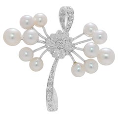 Pendentif en or blanc 18 carats avec diamant naturel et perle d'Akoya de 0,09 ct.