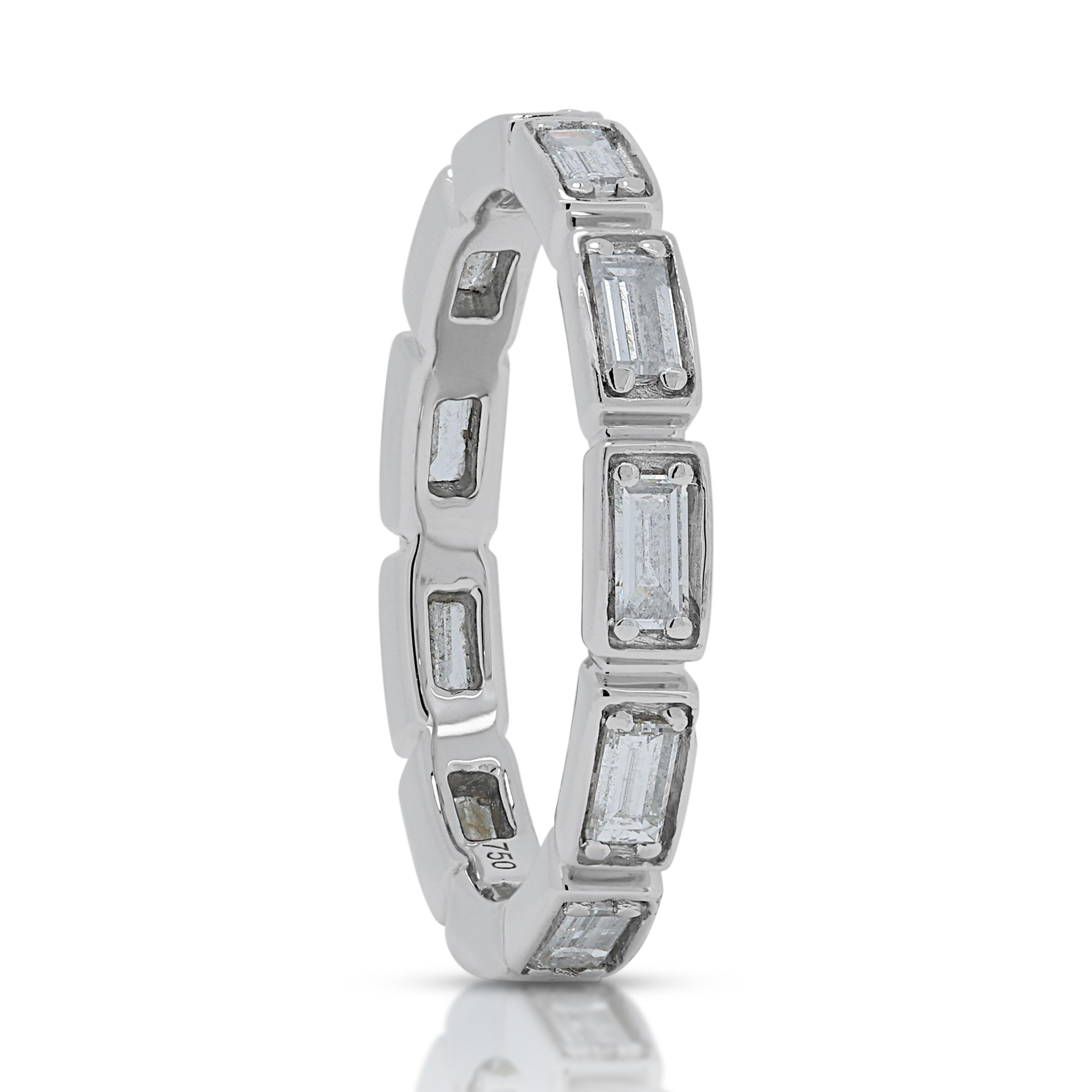 Enchanting 0.33ct Diamonds Band Ring in 18K White Gold In Excellent Condition For Sale In רמת גן, IL