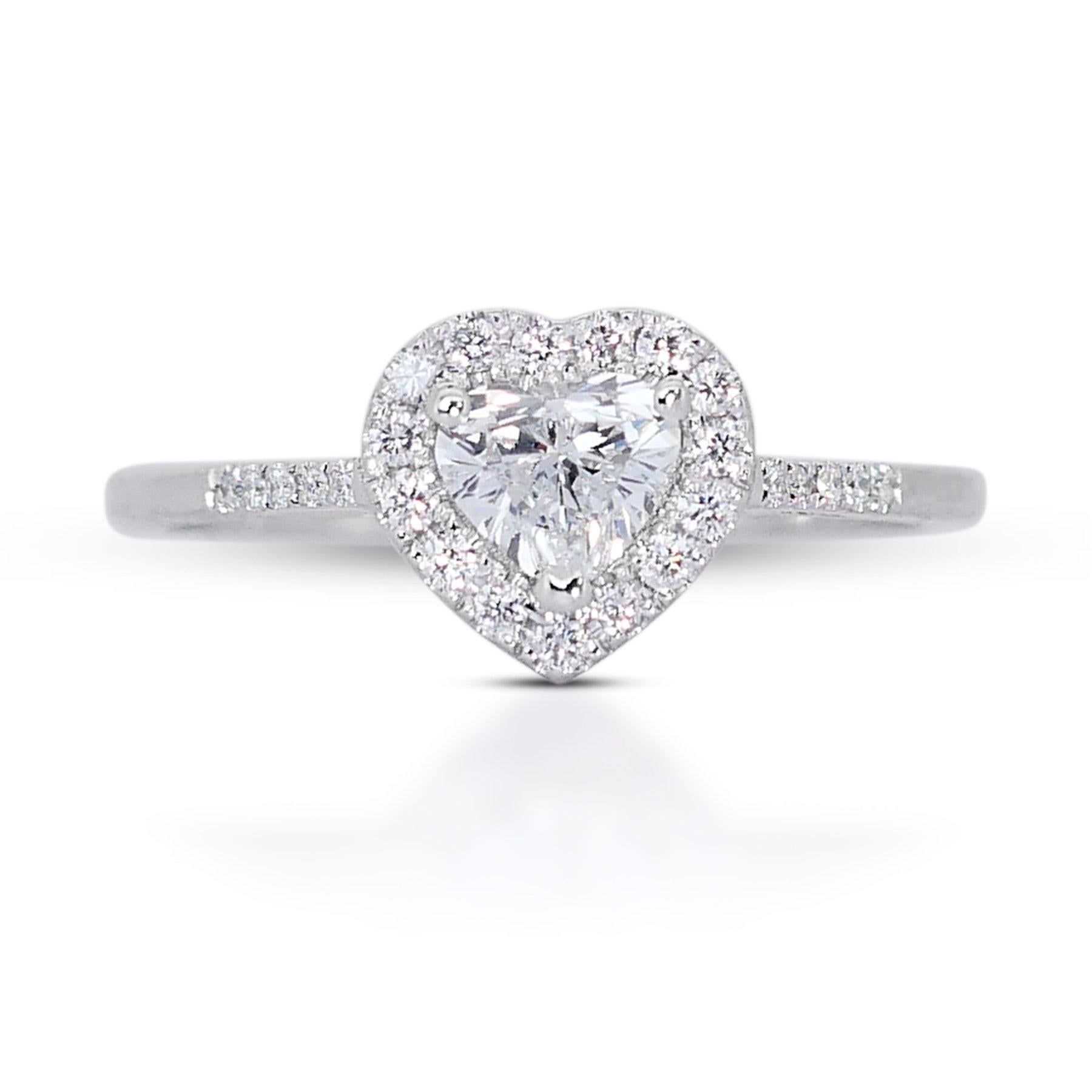 Enchanting 0.85ct Diamonds Halo Ring in 18k White Gold - GIA Certified For Sale 3