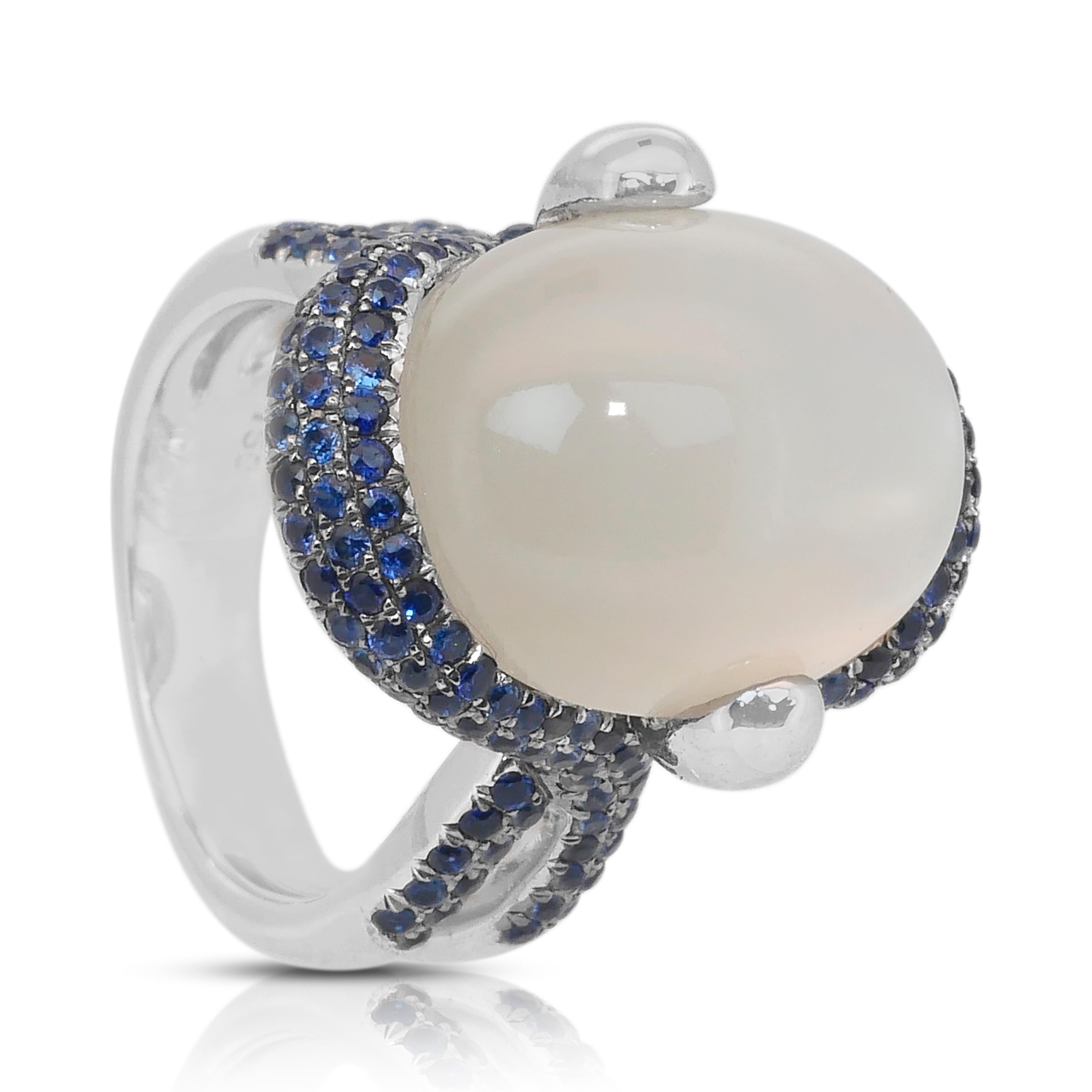Bague enchanteresse en or blanc 18 carats, pierre de lune et saphirs, 10,53ct en vente 2