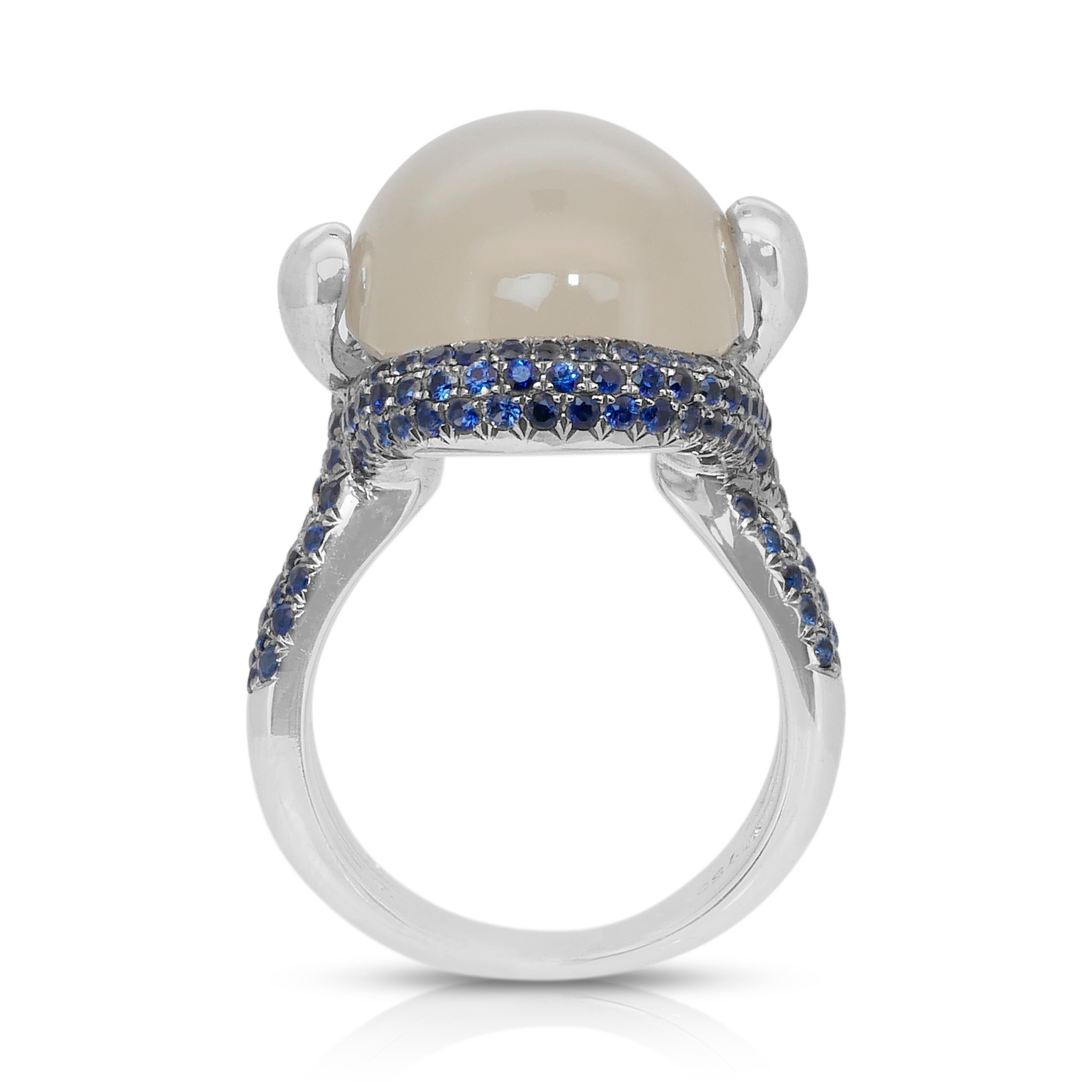 Bague enchanteresse en or blanc 18 carats, pierre de lune et saphirs, 10,53ct en vente 3