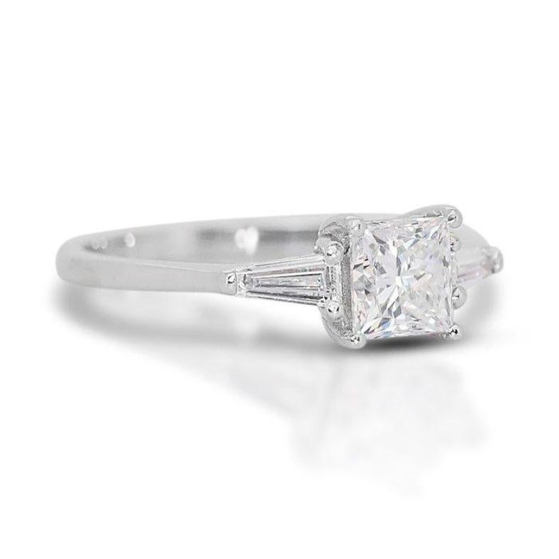This enchanting ring is more than just a fashion statement; it's a symbol of individuality, sophistication, and a love for modern design. The adjustable size (EU54, up to 3 sizes) ensures a perfect fit, while the unique square diamond and tapered