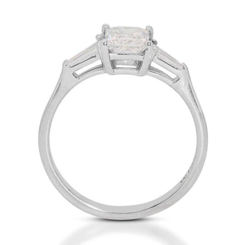 Women's Enchanting 1.12ct Three Stone Diamond Ring set in gleaming 18K White Gold For Sale