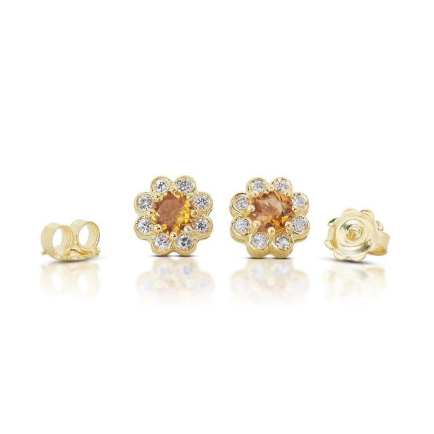 Women's Enchanting 1.14 Carat Round Stud Earrings in 14K Yellow Gold For Sale