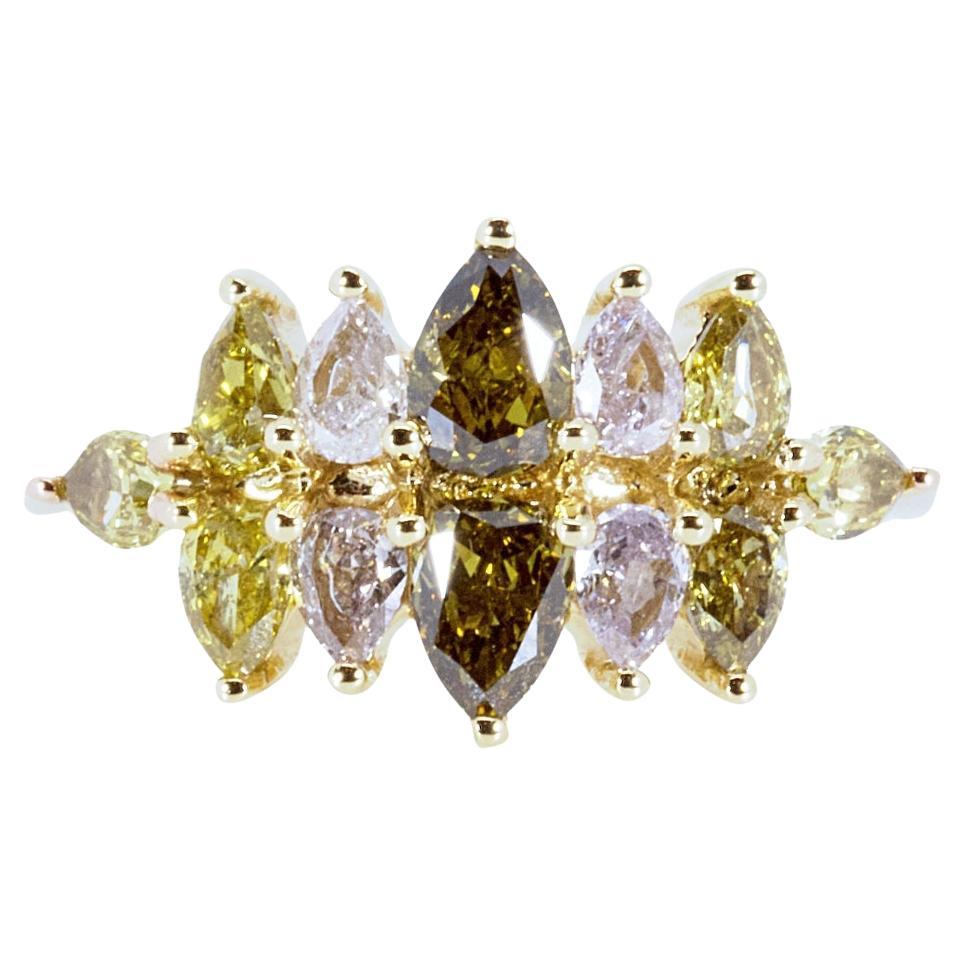 Enchanteresse bague en or jaune 18 carats avec diamant de couleur fantaisie de 1,25 carat, certifié GIA en vente
