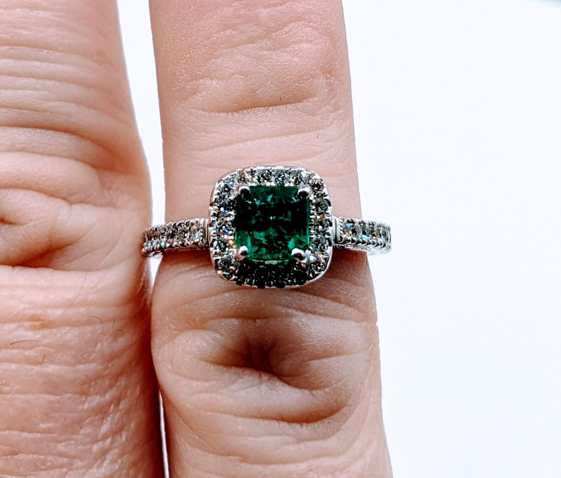 Women's Enchanting 1.74ct Emerald & Diamond Halo Ring For Sale