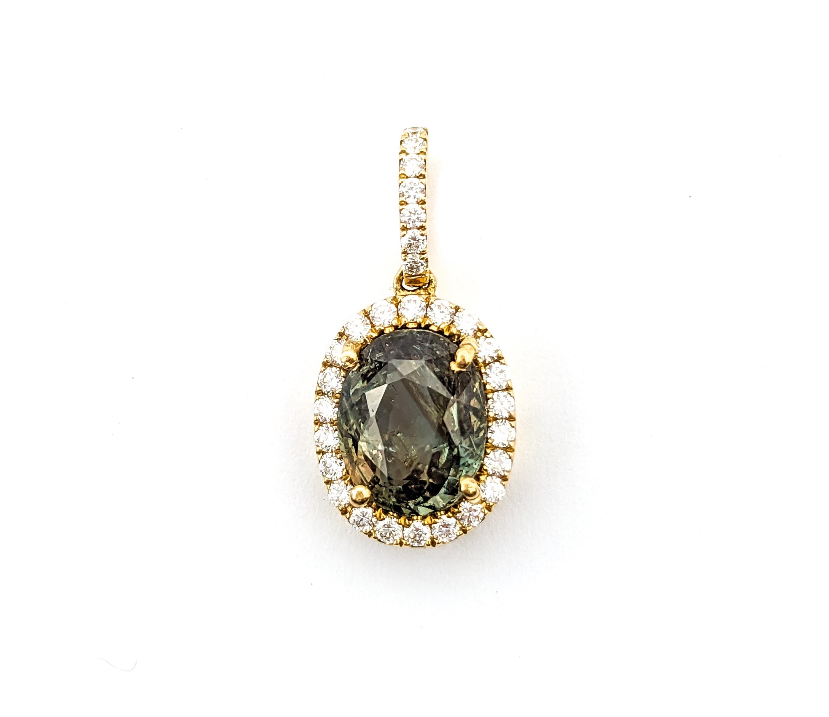 Enchanting 1.83ct Natural Alexandrite & Diamond Pendant Necklace For Sale 4