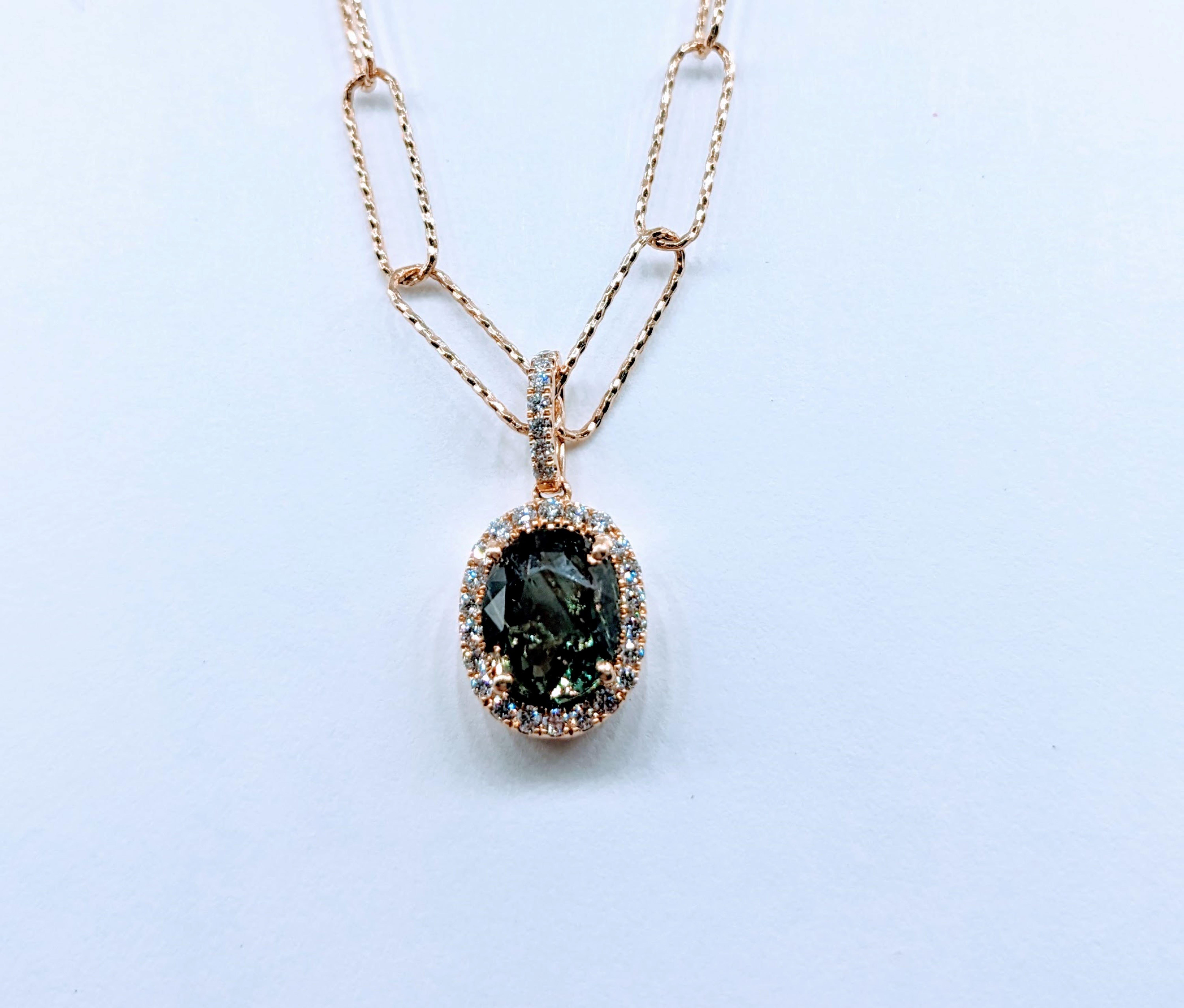 Enchanting 1.83ct Natural Color Changing Alexandrite & Diamond Pendant Necklace For Sale 6