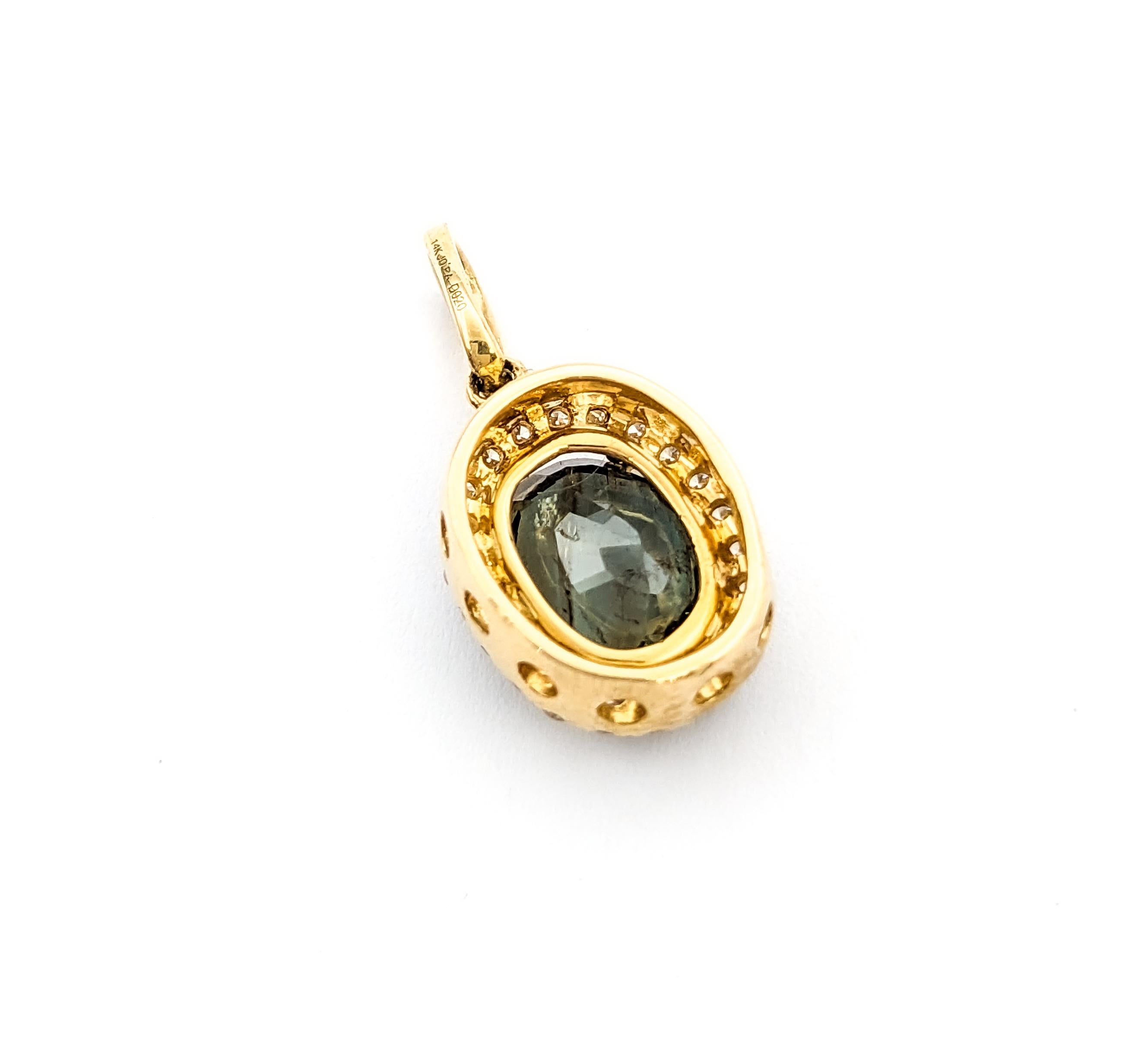 Contemporary Enchanting 1.83ct Natural Alexandrite & Diamond Pendant Necklace For Sale