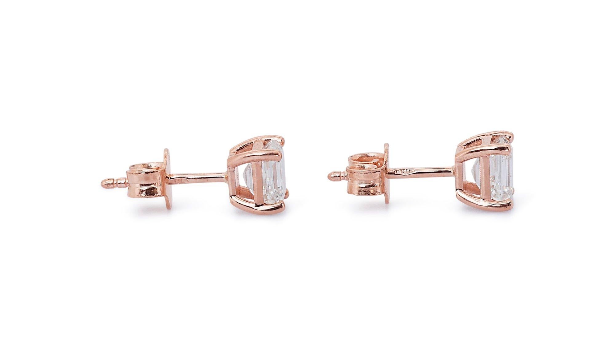 Enchanting 18K Rose Gold Natural Diamond Stud Earrings w/2.02ct - GIA Certified For Sale 3
