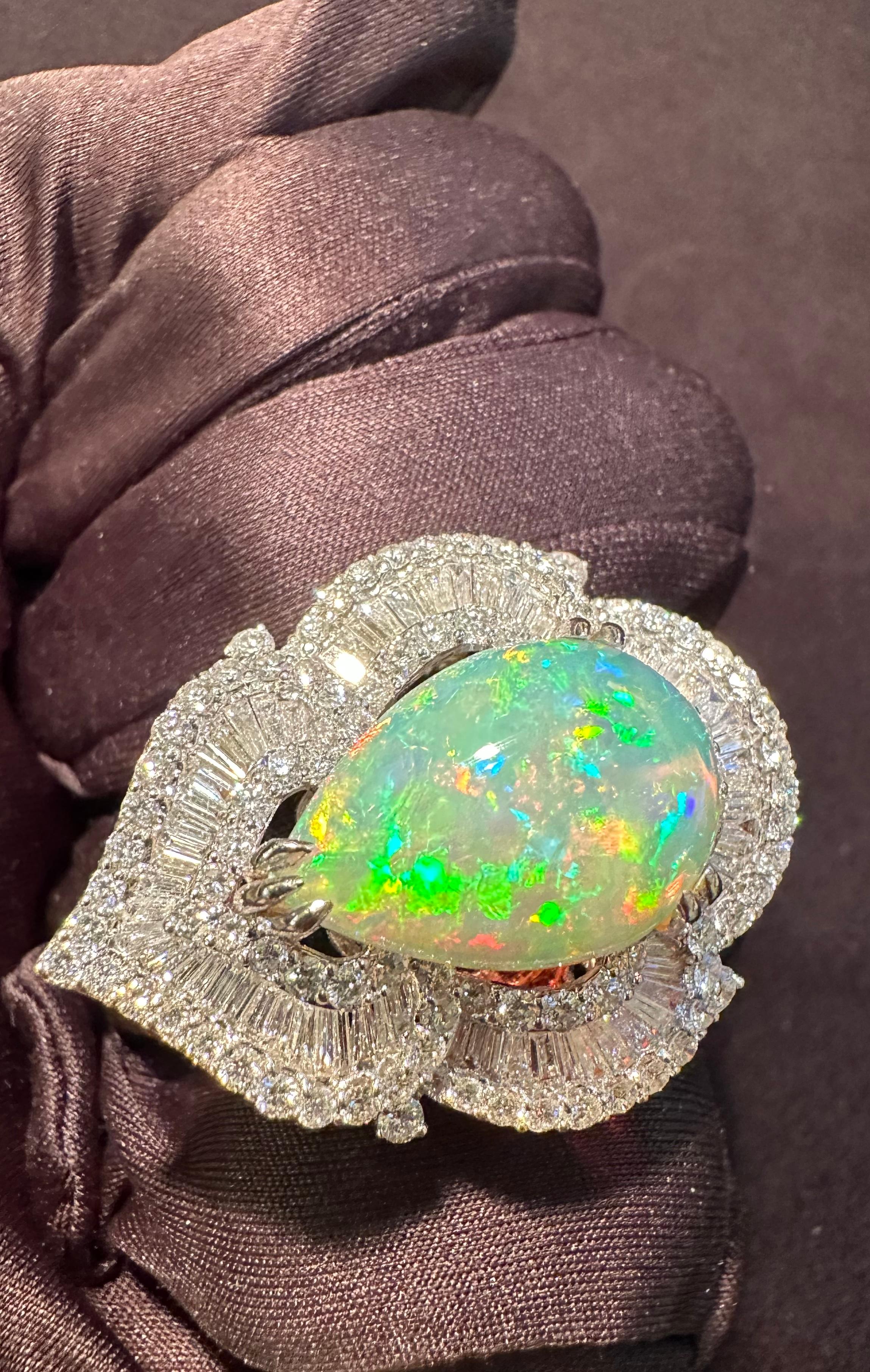 Enchanting 24.70 Carat Opal and Diamond Scalloping Pear Shape 18K Cocktail Ring For Sale 3