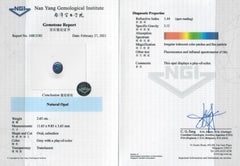 Incantevole cabochon ovale di opale nero naturale da 2,65 carati