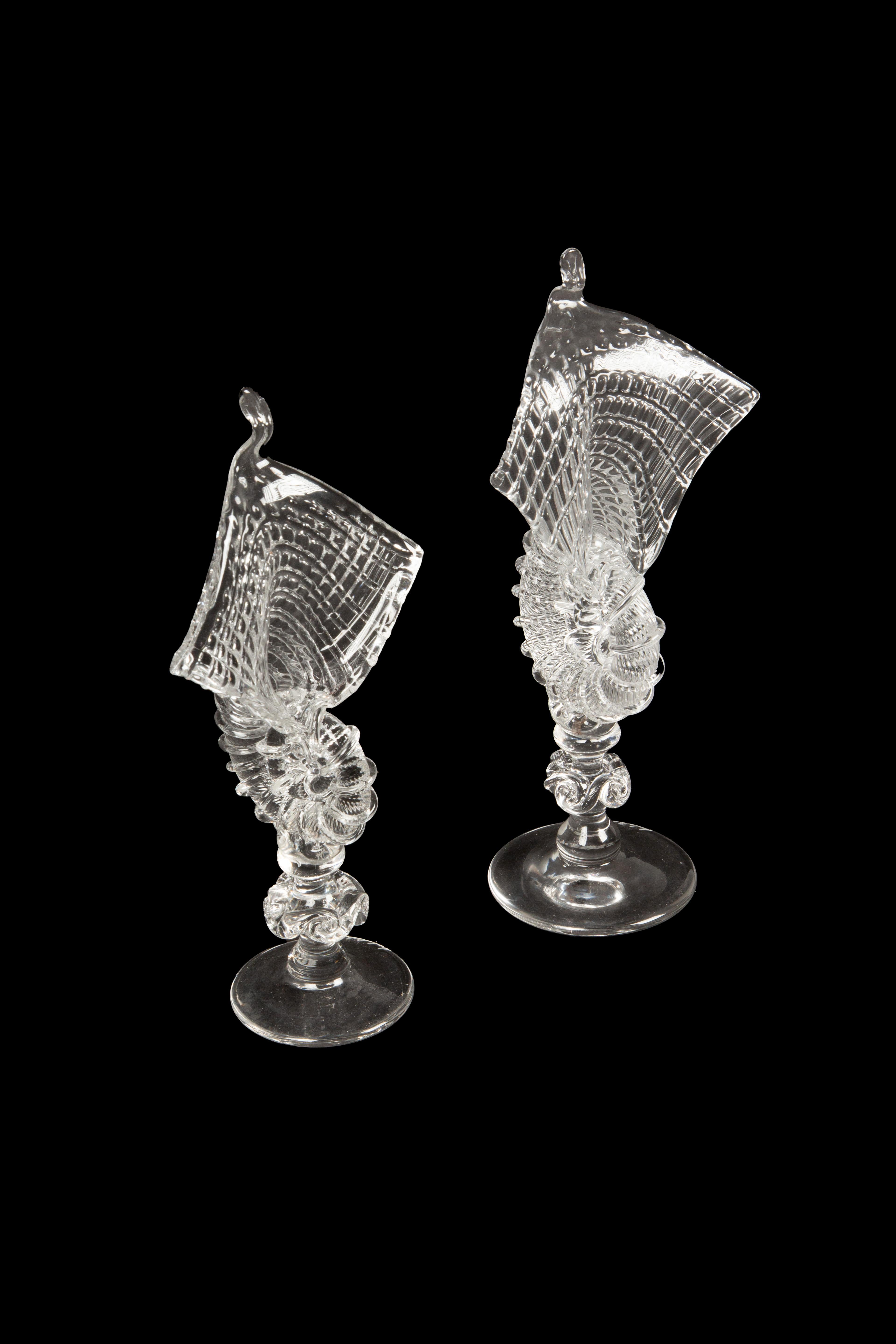 Enchanting 9-Inch Hand Blown Glass Nautilus Pair: Artistry in Glass In New Condition For Sale In New York, NY