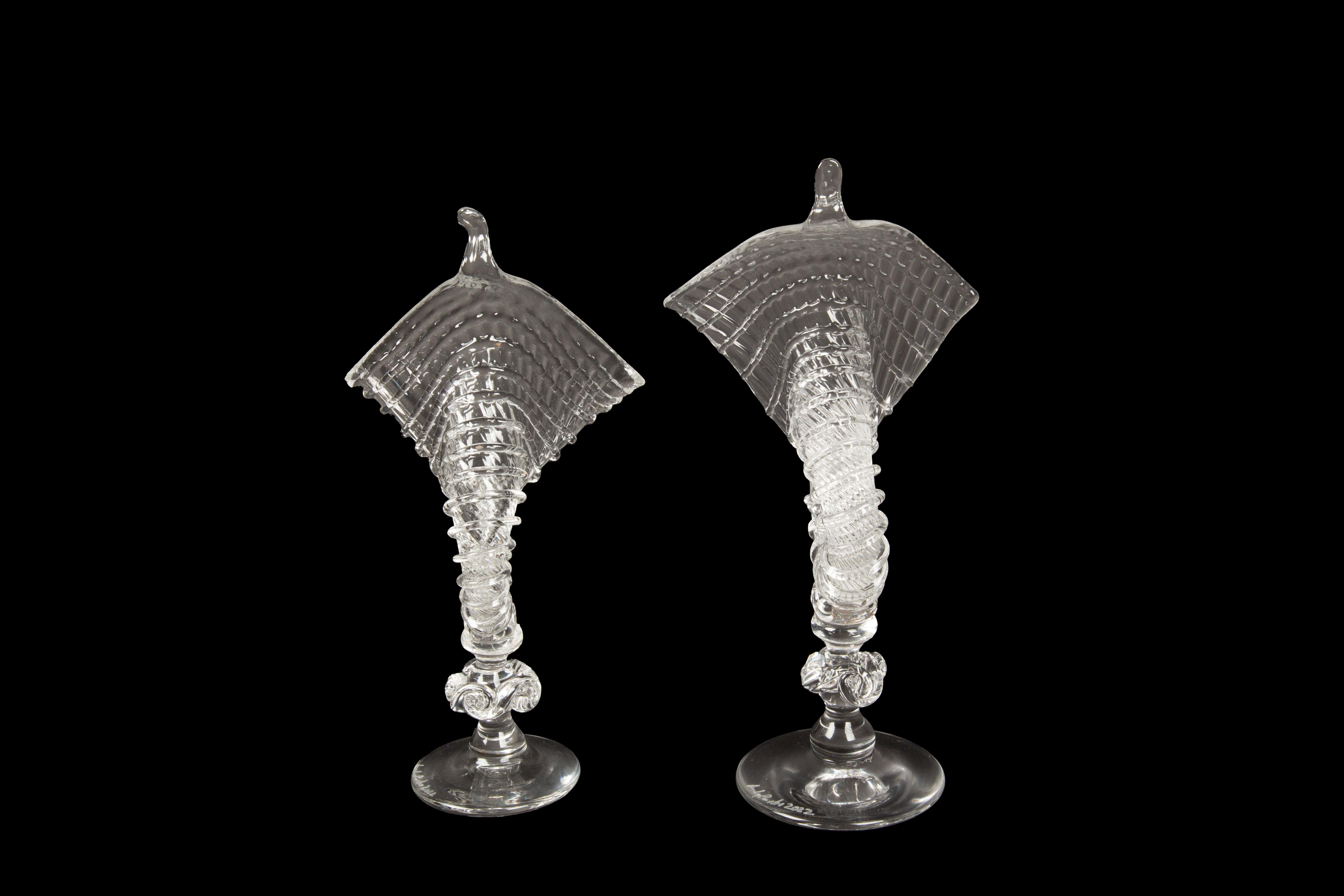 XXIe siècle et contemporain Enchanteresse paire de Nautilus en verre soufflé à la main : Artistry in Glass en vente