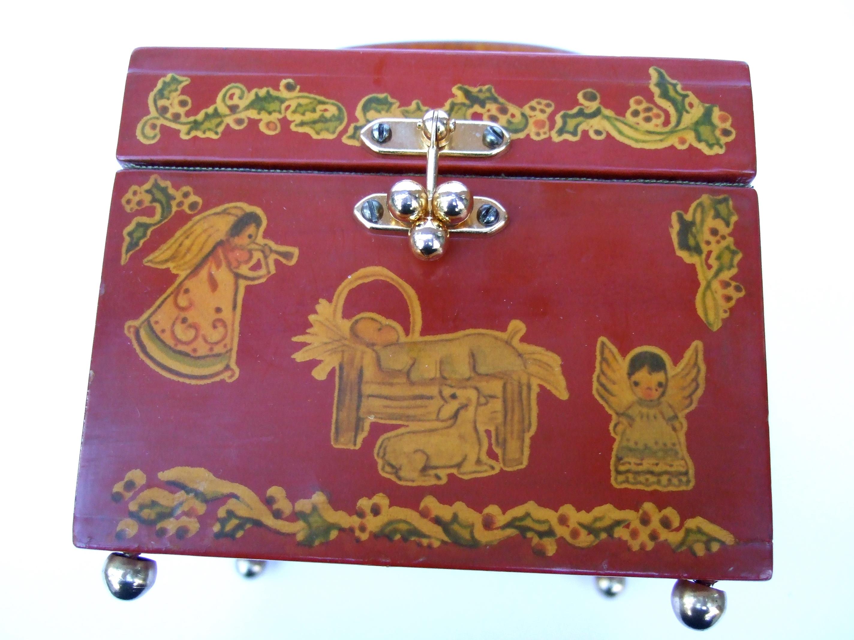 Enchanting Christmas Themed Handmade Wood Artisan Decoupage Box Purse c 1960s 4
