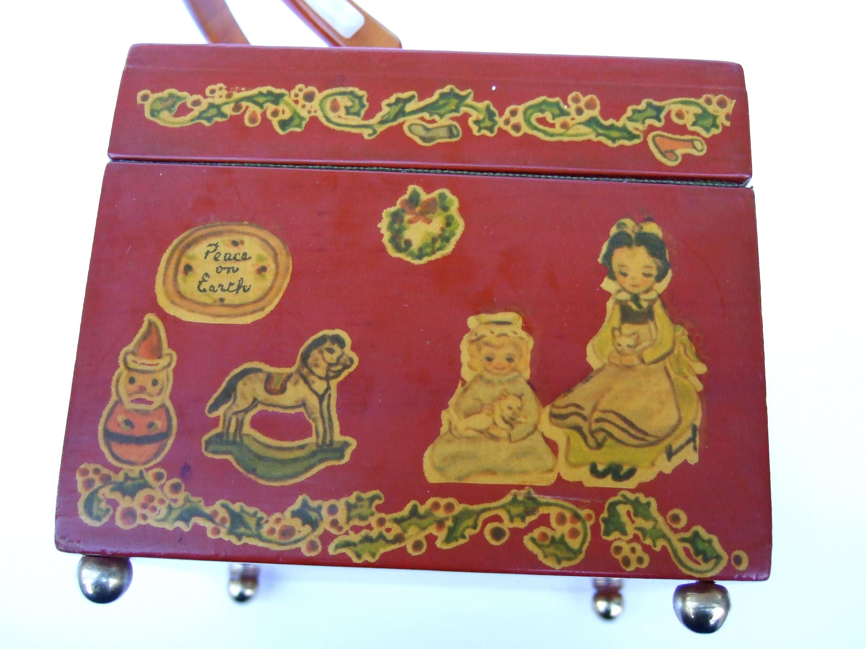 Enchanting Christmas Themed Handmade Wood Artisan Decoupage Box Purse c 1960s In Good Condition In University City, MO