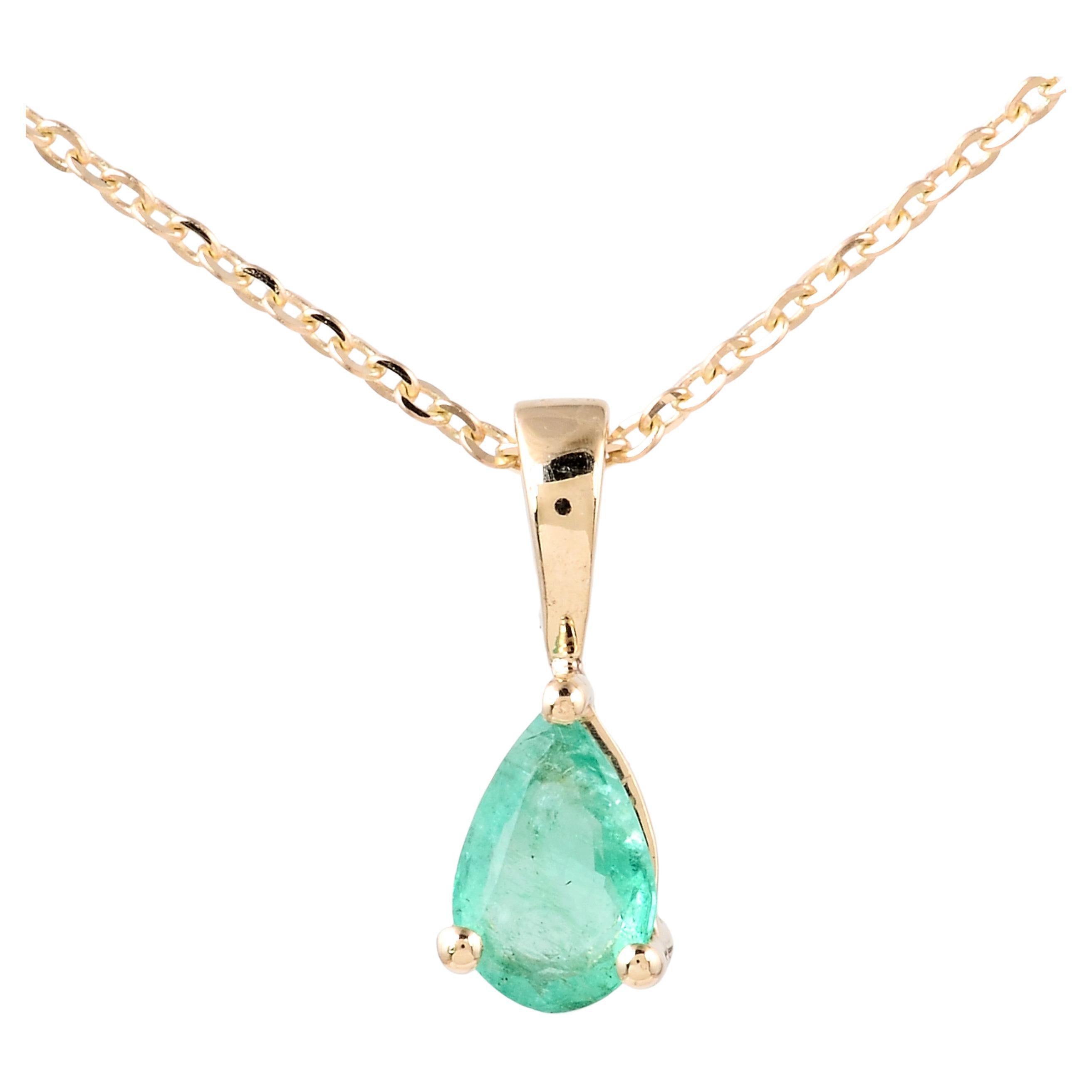 Luxury 14K Emerald Pendant Necklace  Exquisite Jewelry for Timeless Elegance