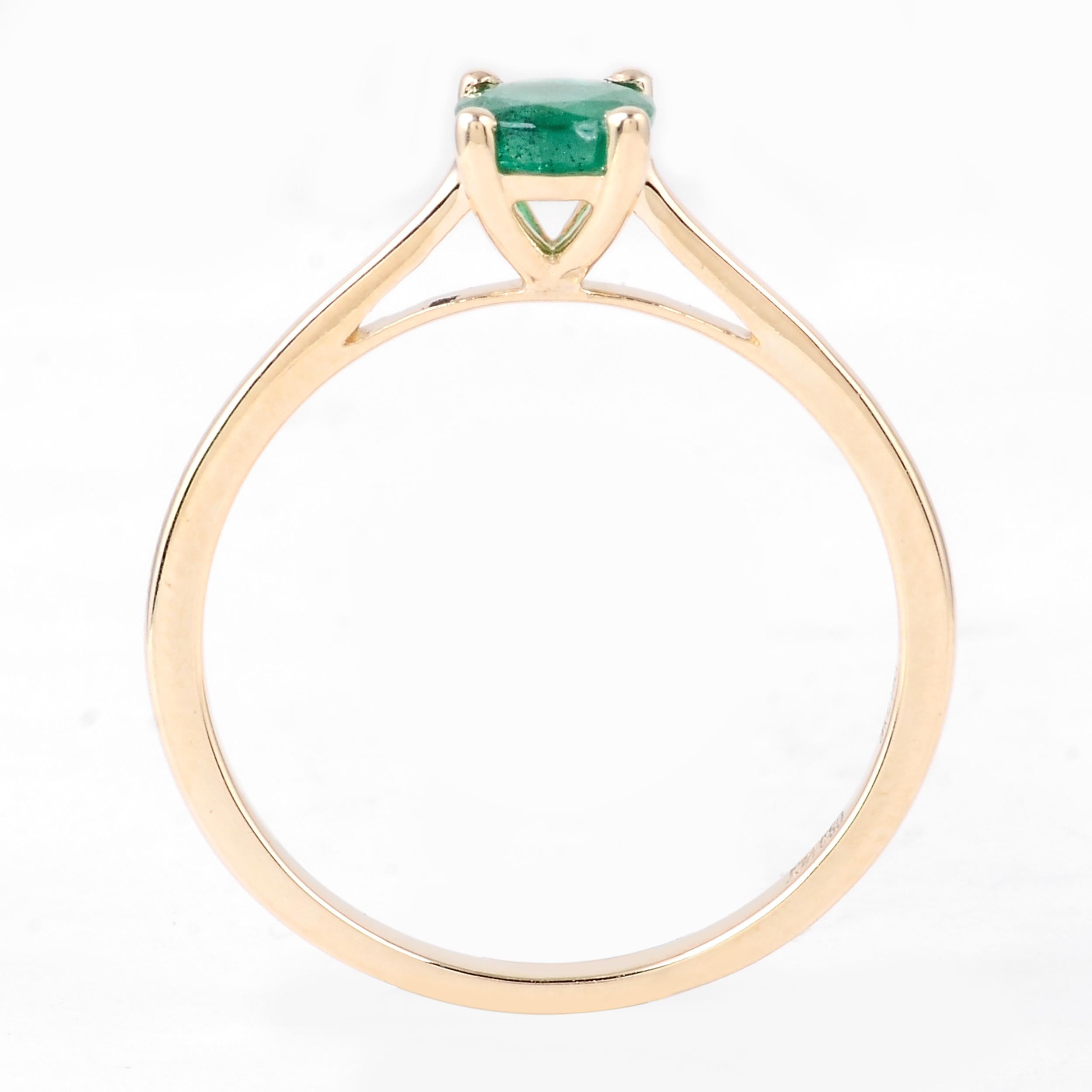Brilliant Cut Luxurious 14K Emerald Cocktail Ring, Size 7 - Elegant Statement Jewelry Piece