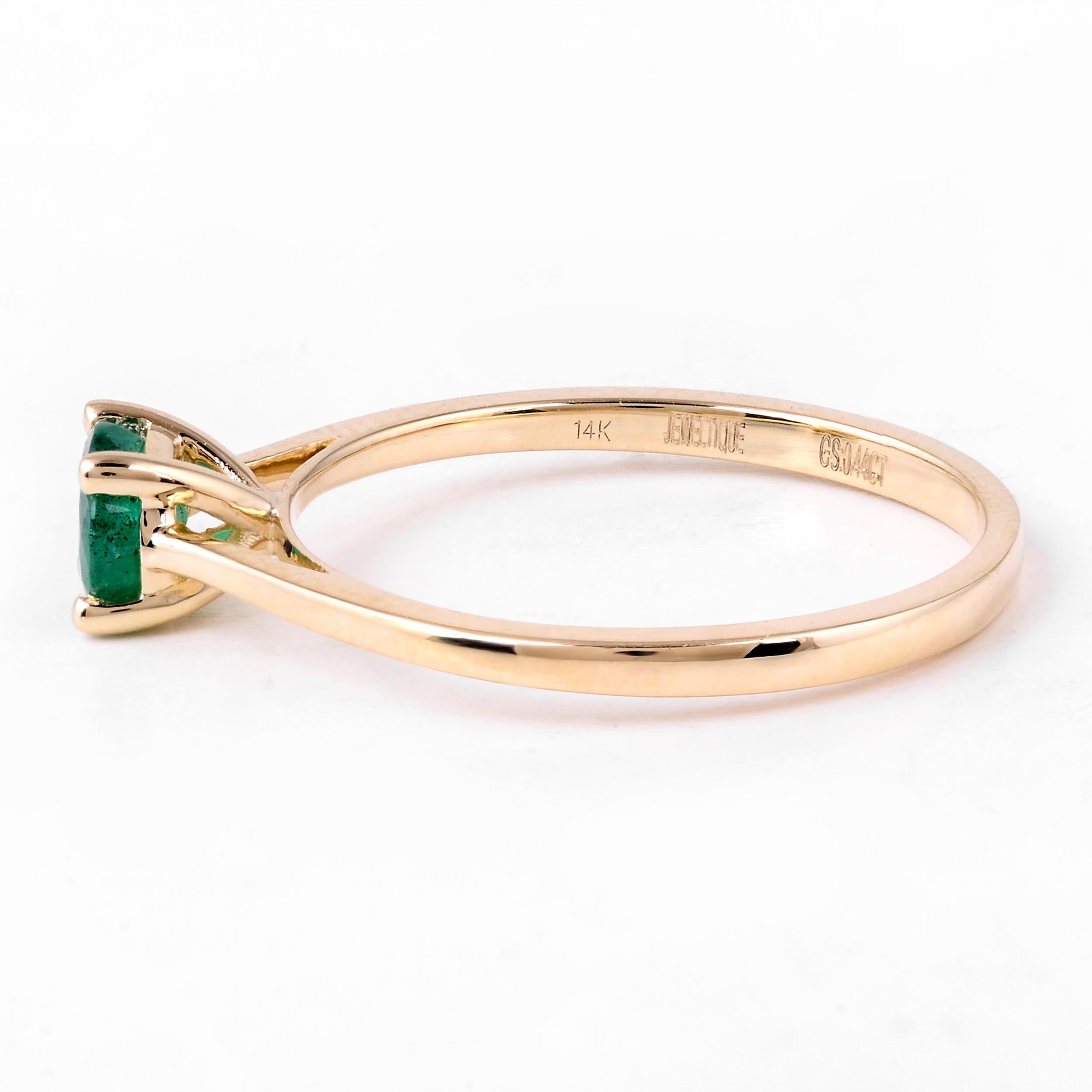 Luxurious 14K Emerald Cocktail Ring, Size 7 - Elegant Statement Jewelry Piece 1