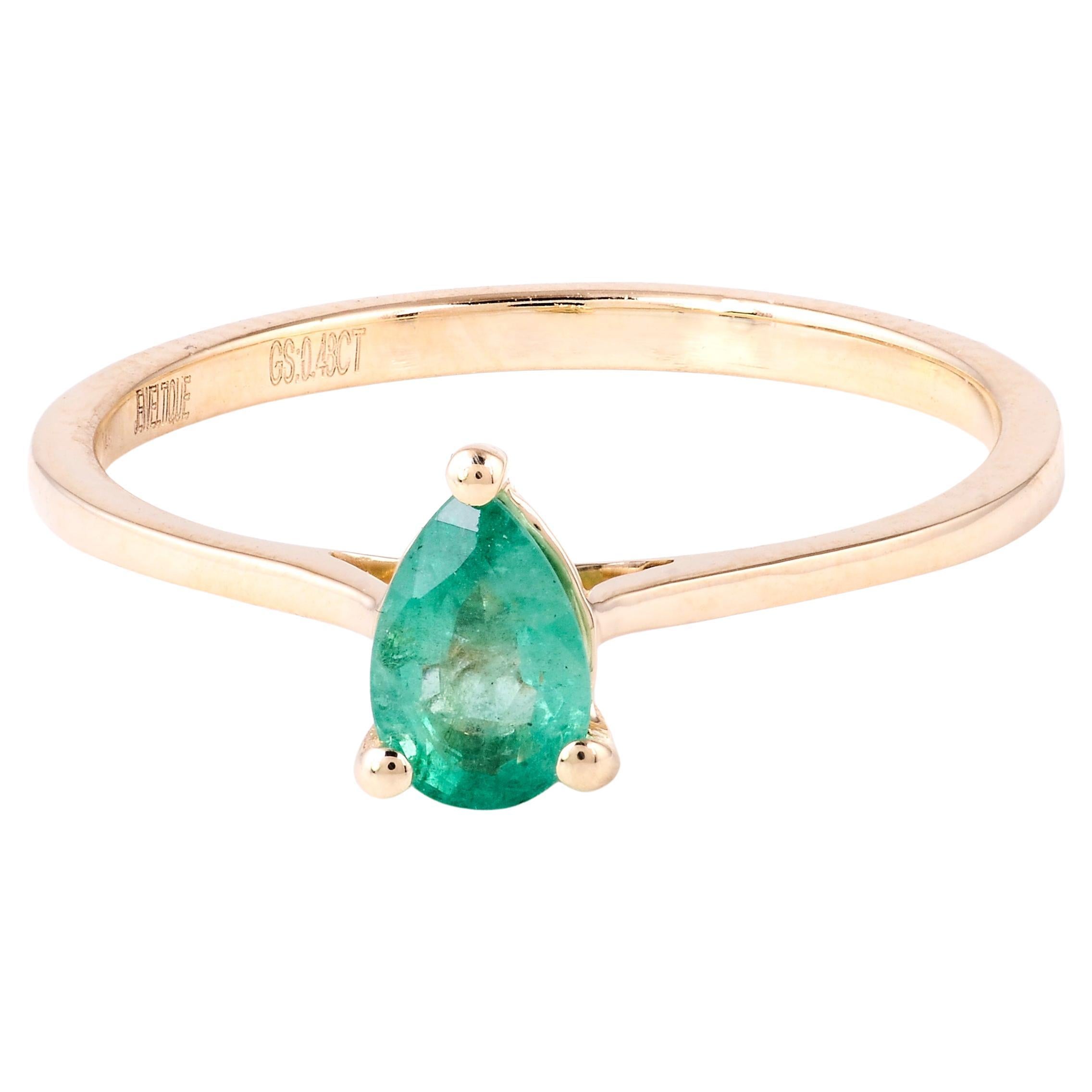 Opulent 14K Emerald Cocktail Ring, Size 7 - Elegant Statement Jewelry