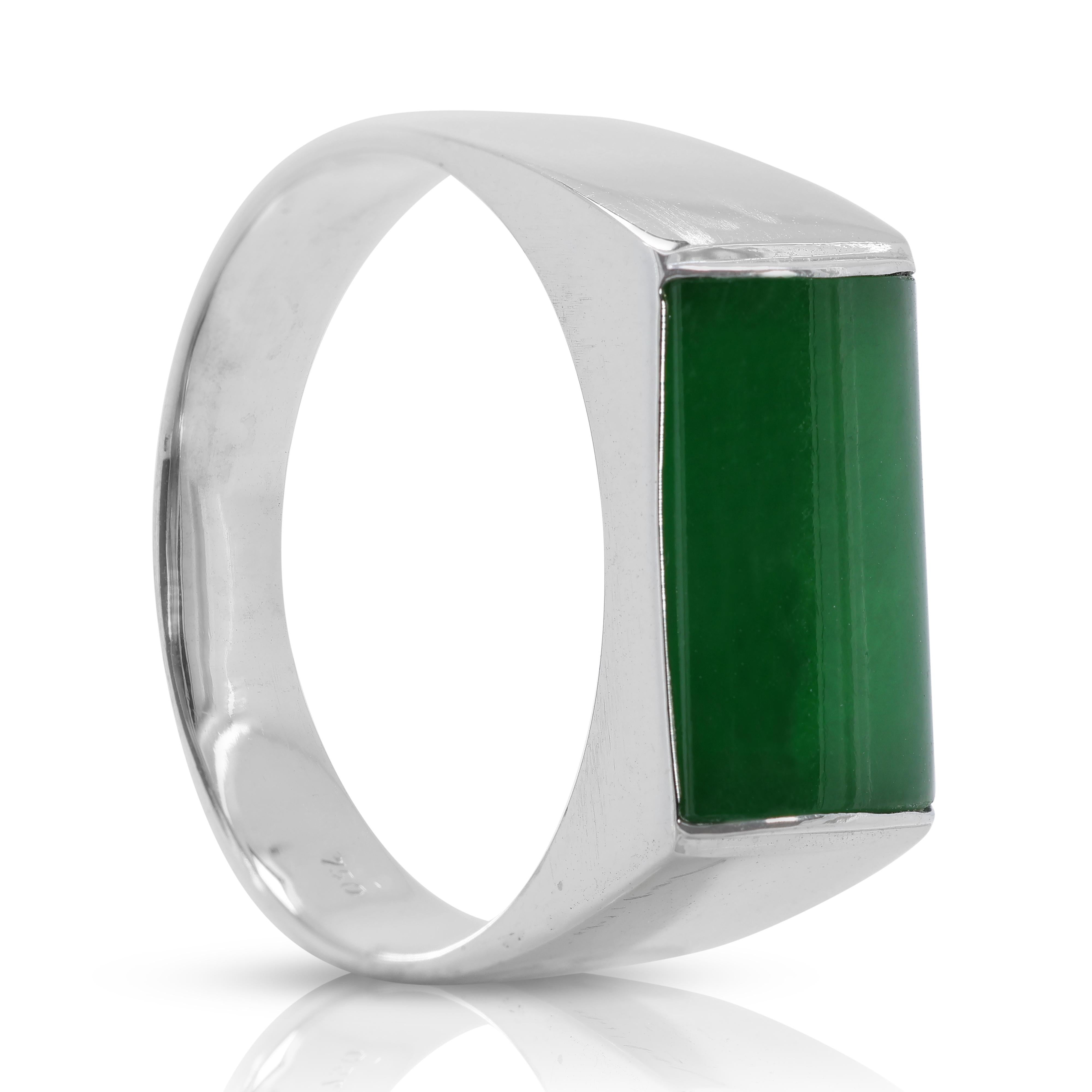 Enchanting Green Jade Ring in 18K White Gold 1