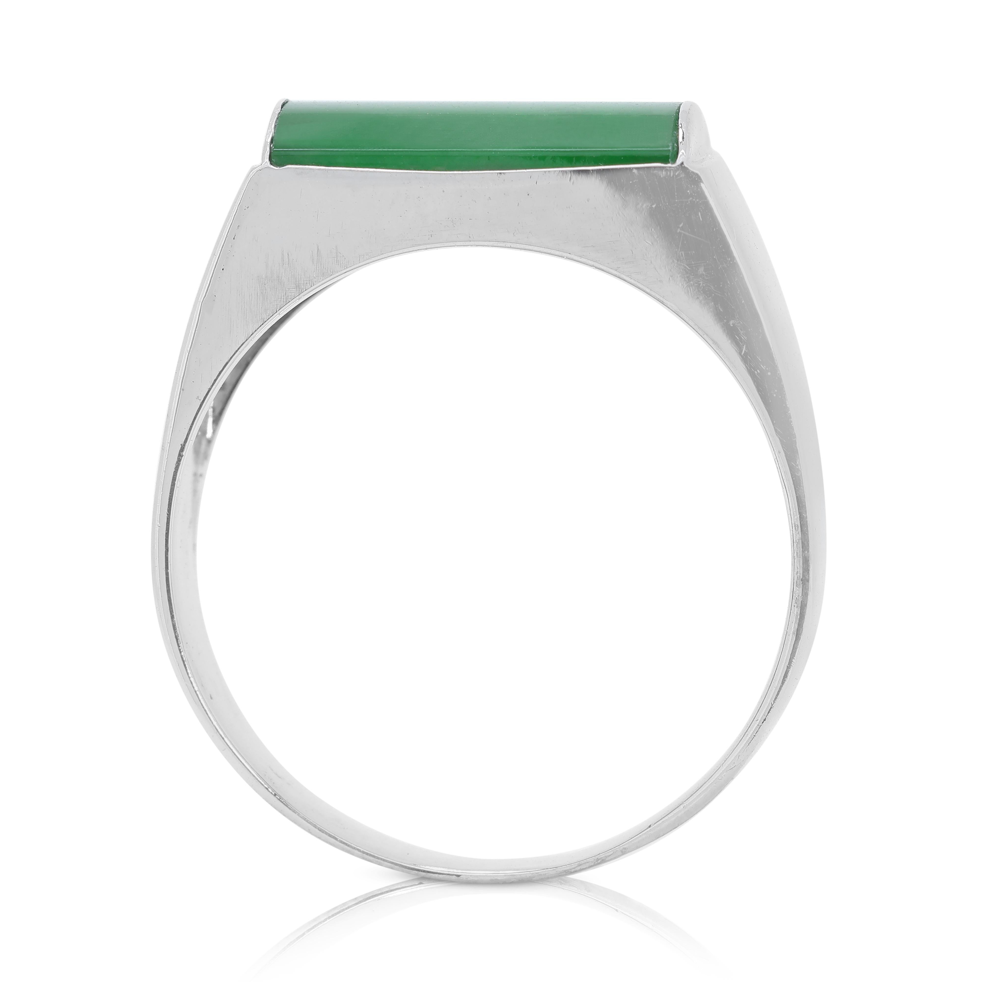Enchanting Green Jade Ring in 18K White Gold 2