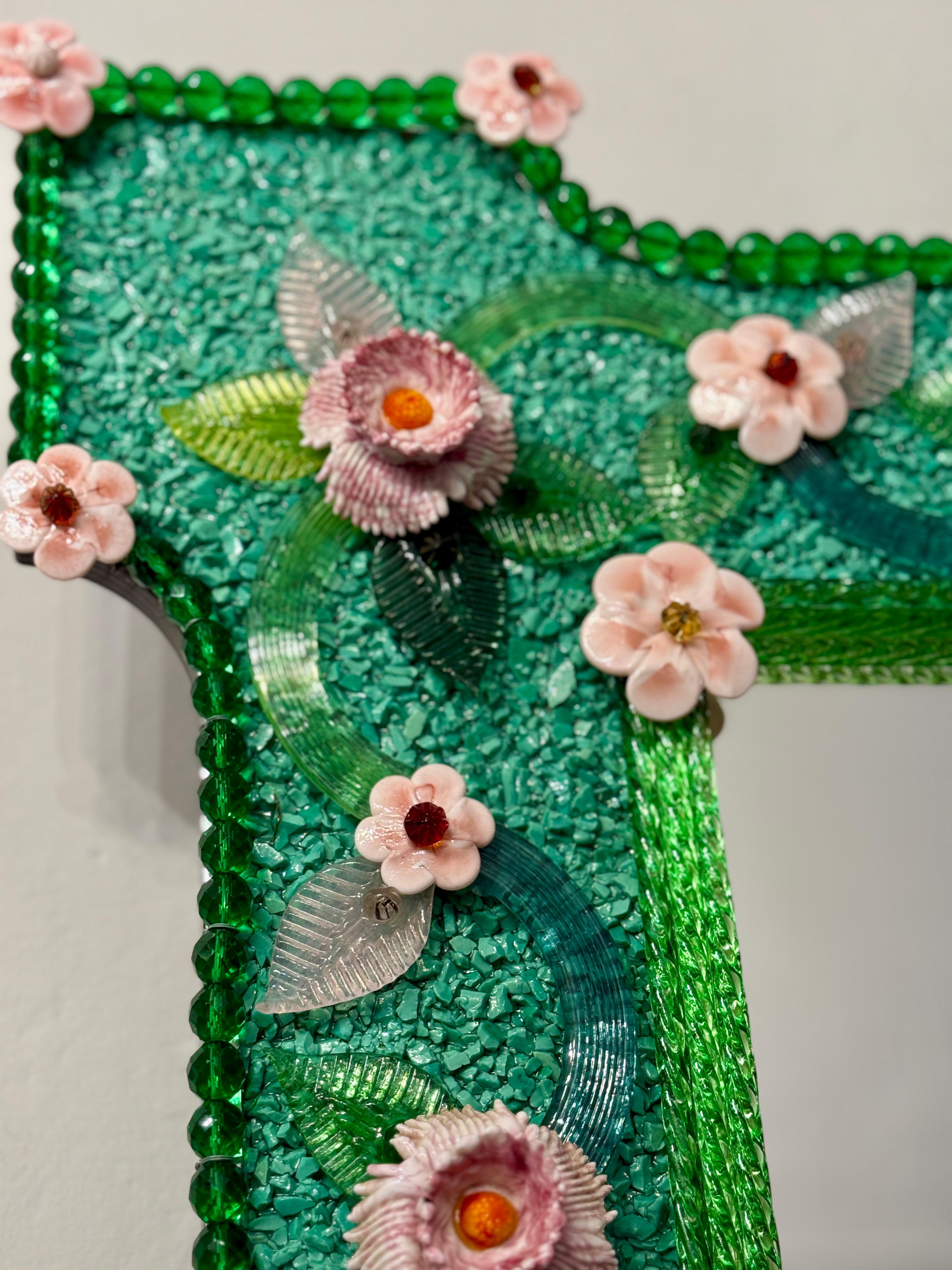 Miroir vénitien en verre de Murano avec fleurs roses en vente 4