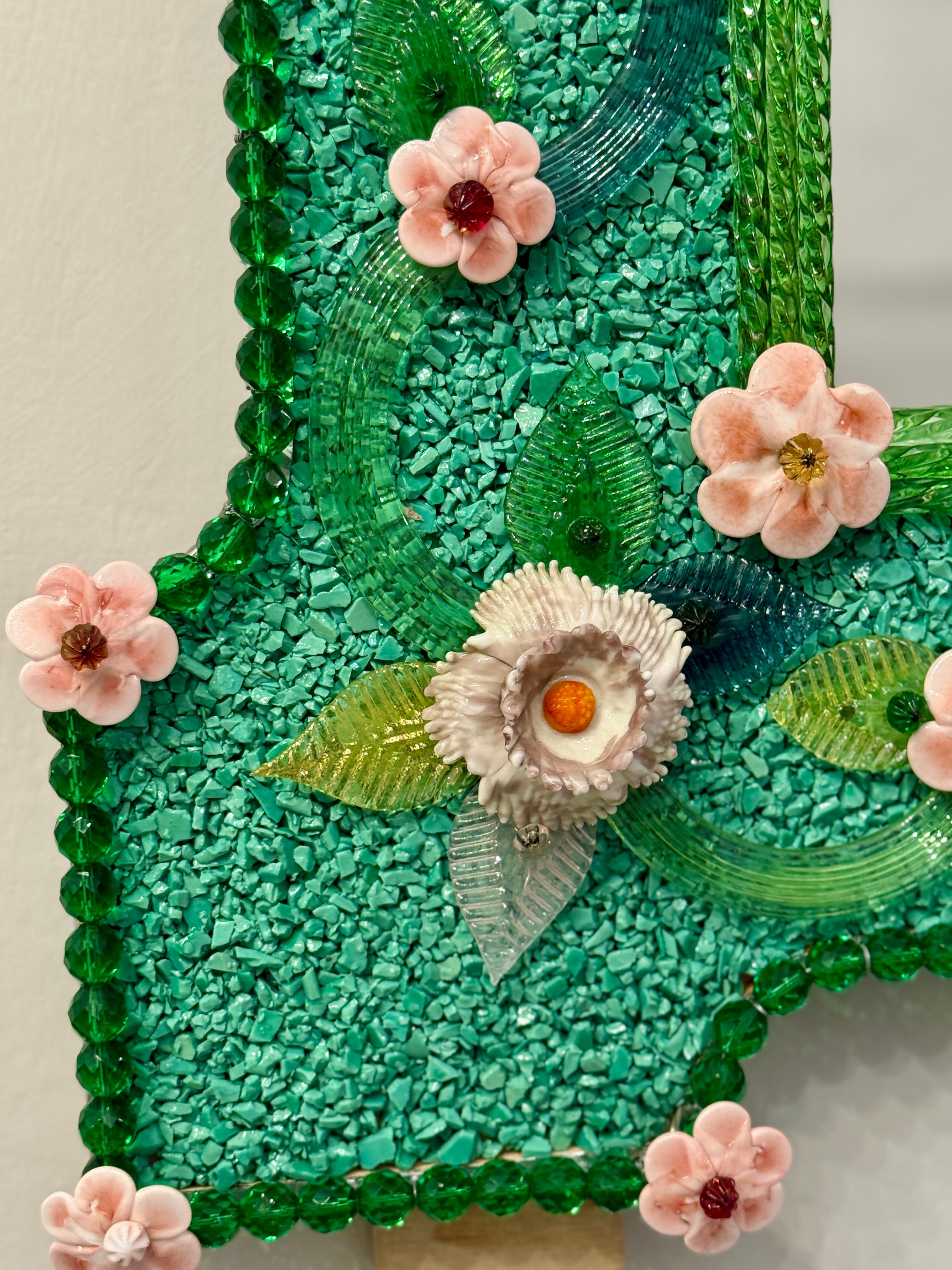 Miroir vénitien en verre de Murano avec fleurs roses en vente 5