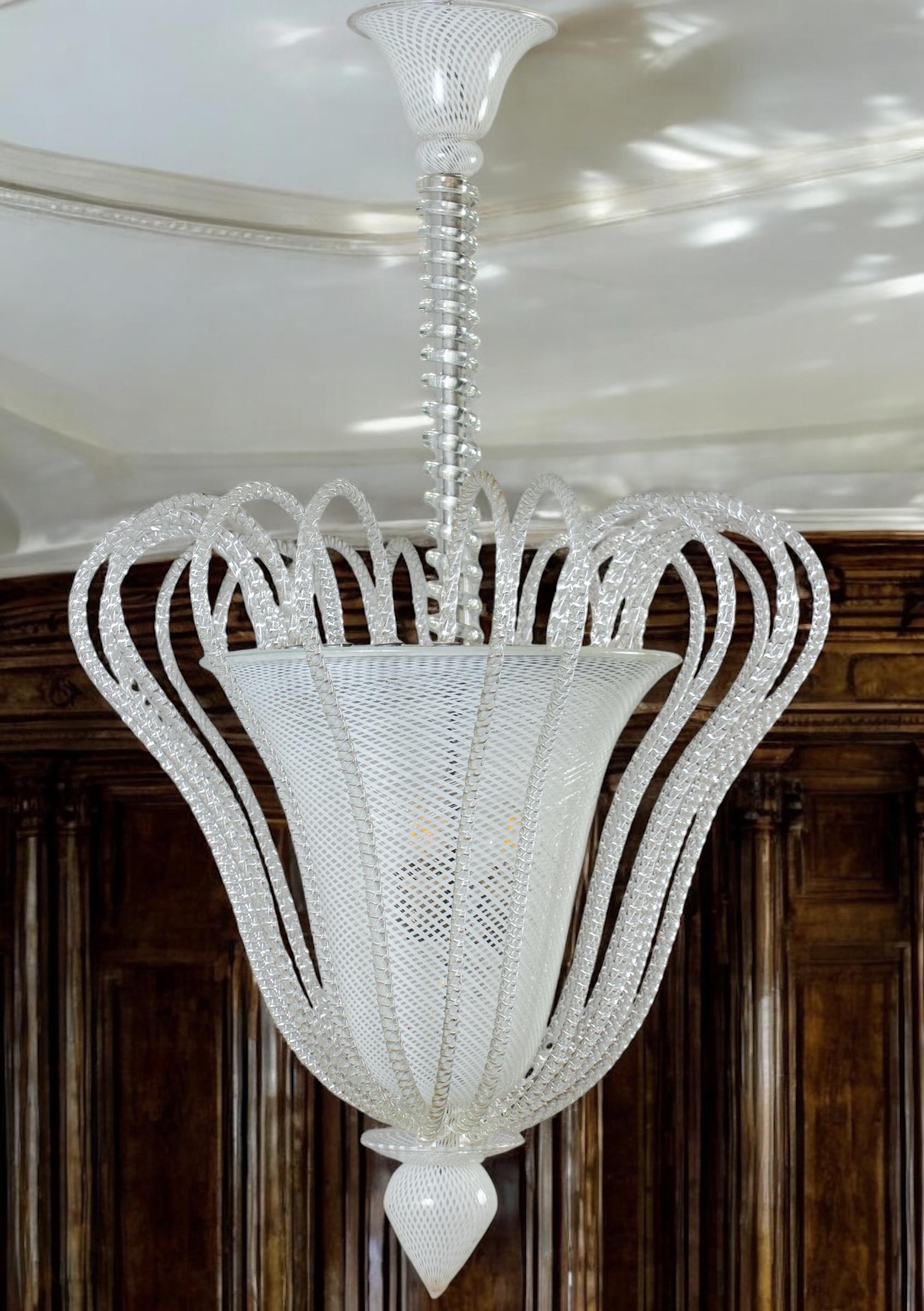 Bezaubernde Venini Atr. Reticello Murano Glas Laterne oder Anhänger 1940er Jahre (Mitte des 20. Jahrhunderts) im Angebot