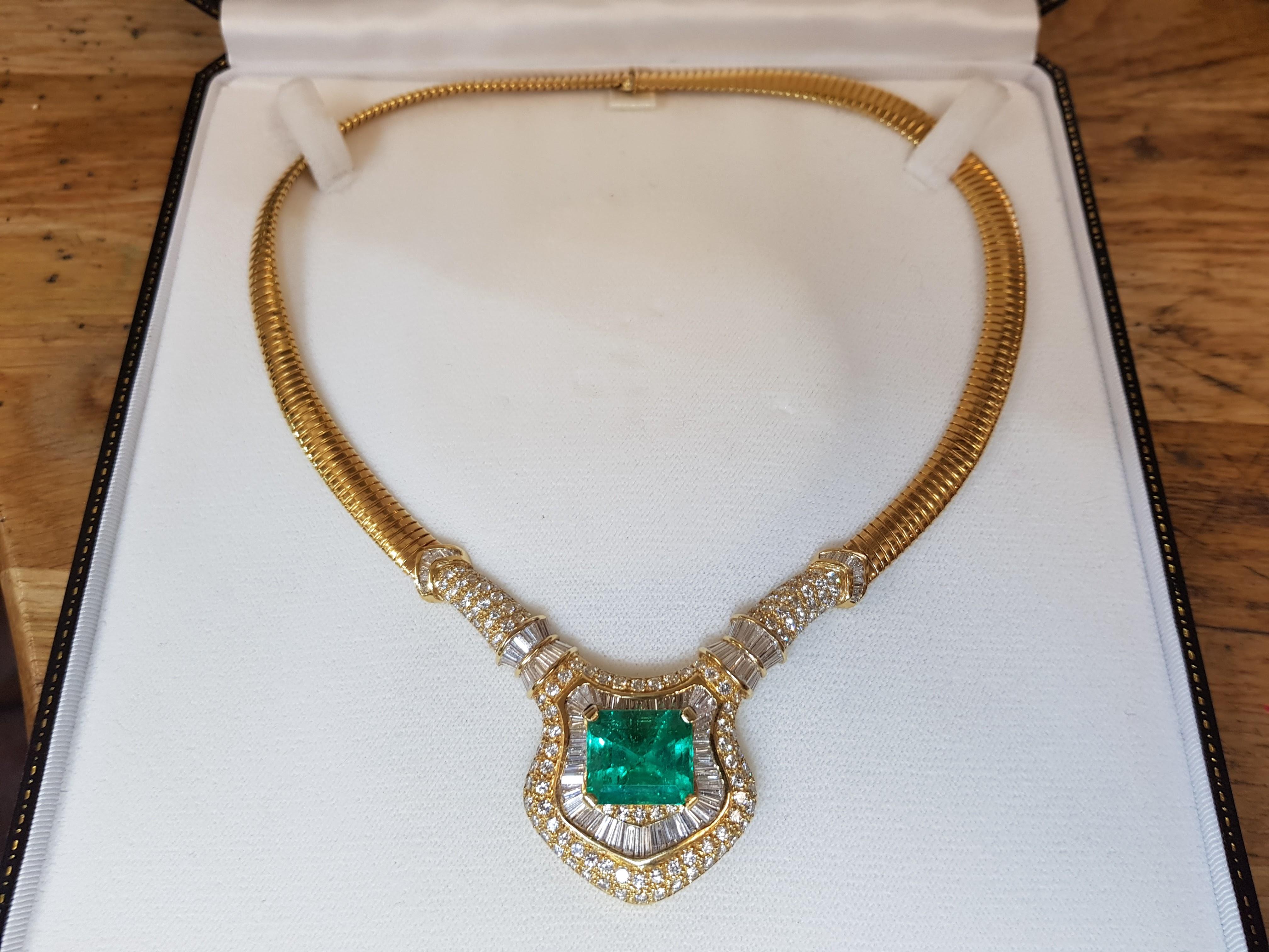 Women's Enchantress Emerald and Diamond Necklace For Sale