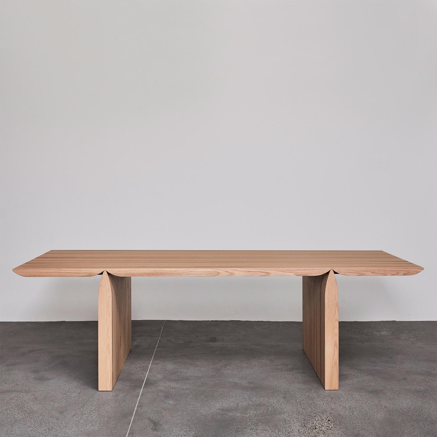 Dining Table Enclave Oak with all structure in 
solid oak, with glued lists top with 2 staight edges.
Available on request in:
L200xD100xH75cm, price: 10900,00€
L220xD100xH75cm, price: 11500,00€
L240xD100xH75cm, price: