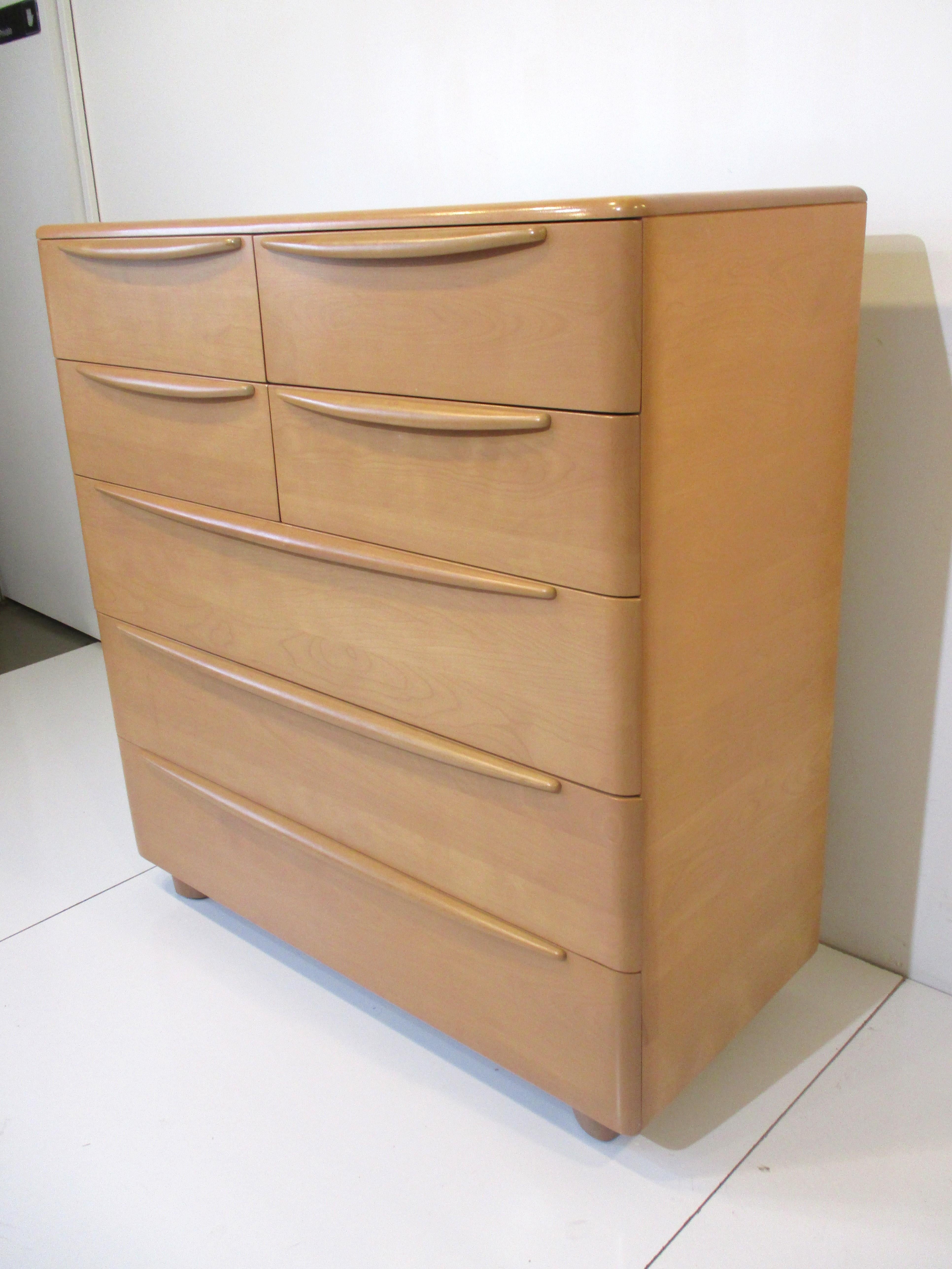 Encore Mid Century Dresser for Heywood Wakefield In Good Condition In Cincinnati, OH