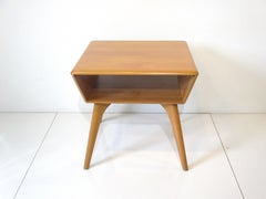 Encore Mid Century Side Table by Heywood Wakefield
