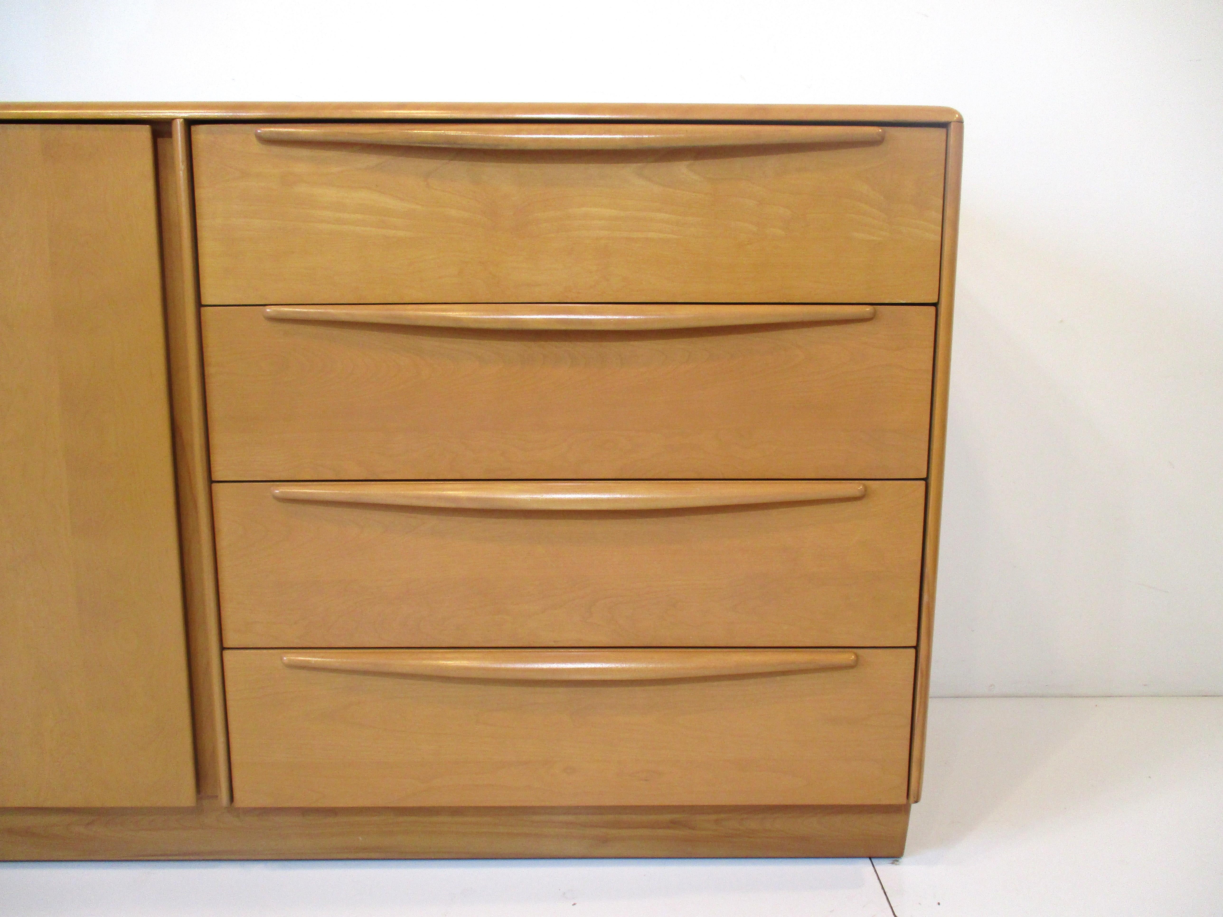 Encore Utility Chest / Desk Cabinet by Wakefield In Good Condition In Cincinnati, OH