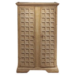 END OF 17th-EARLY 18th CENTURY MARCHIGIAN CABINET