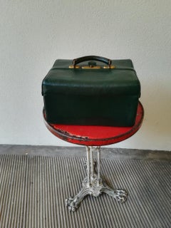 End of 19th Century Green Leather Vanity/ Beauty Case 25 accessories, Paris 1890