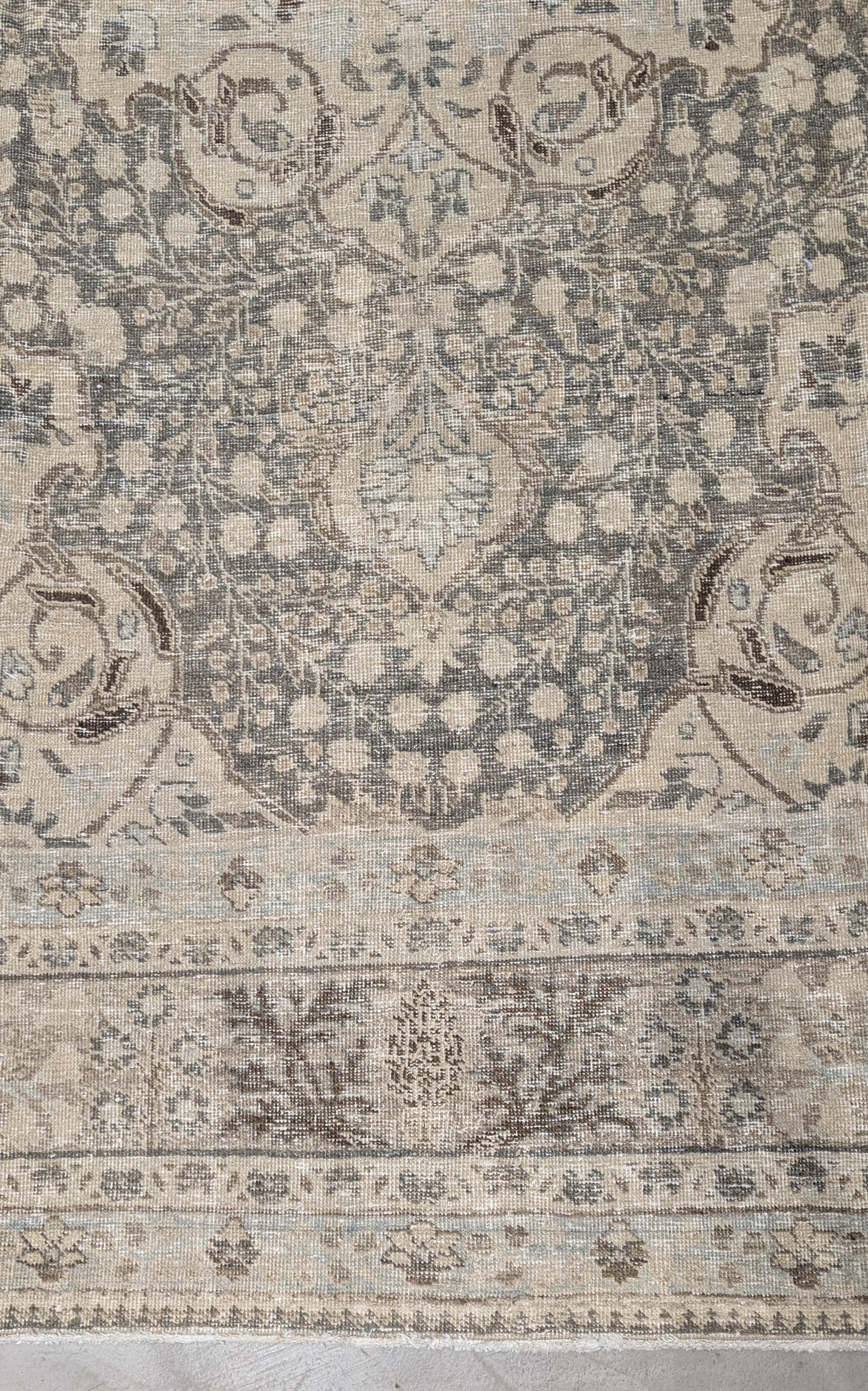 End des 2. Viertels des 20. Jahrhunderts (Tabriz) im Angebot