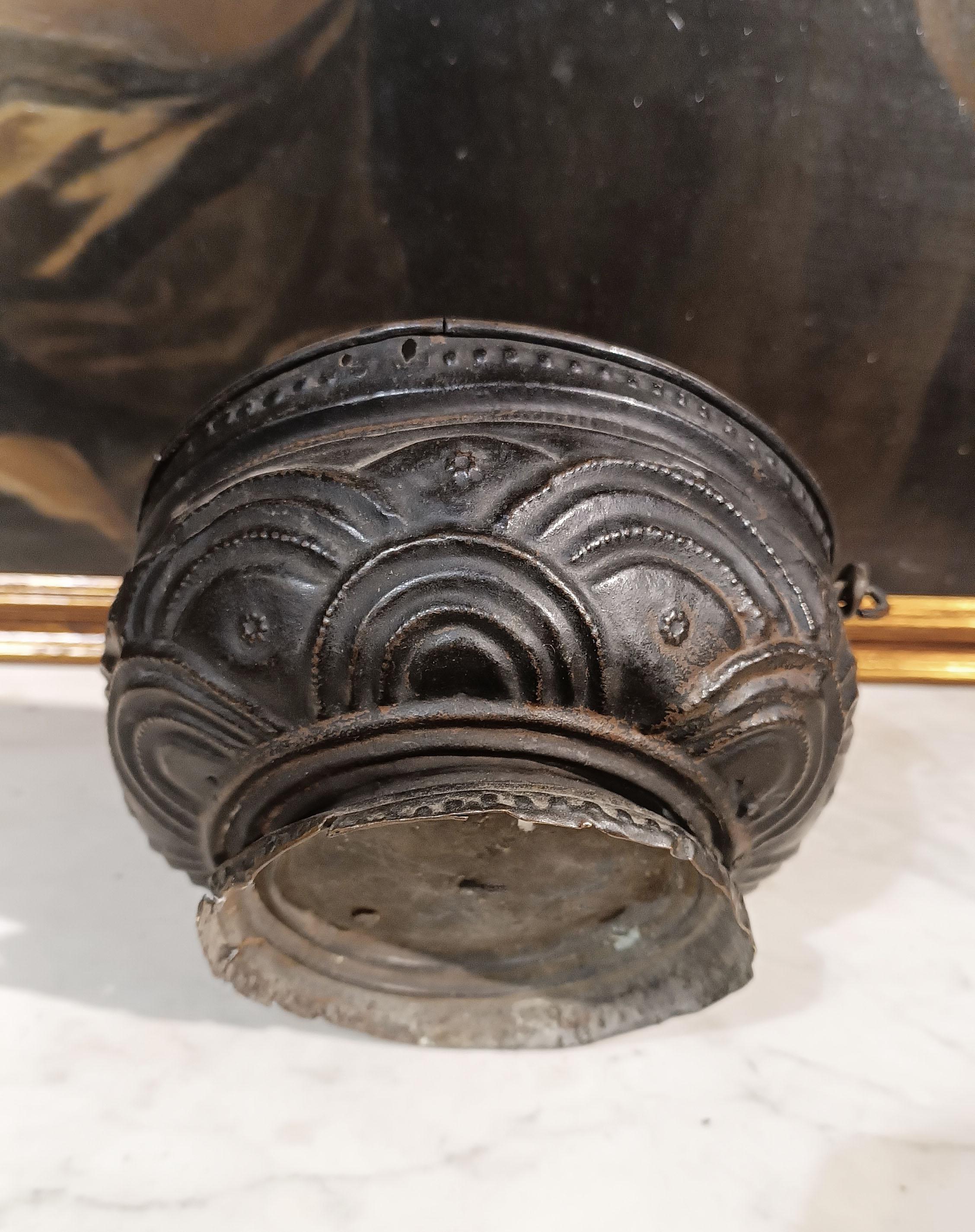 END OF THE 15th CENTURY SMALL HAND WARM BRAZIER In Good Condition For Sale In Firenze, FI