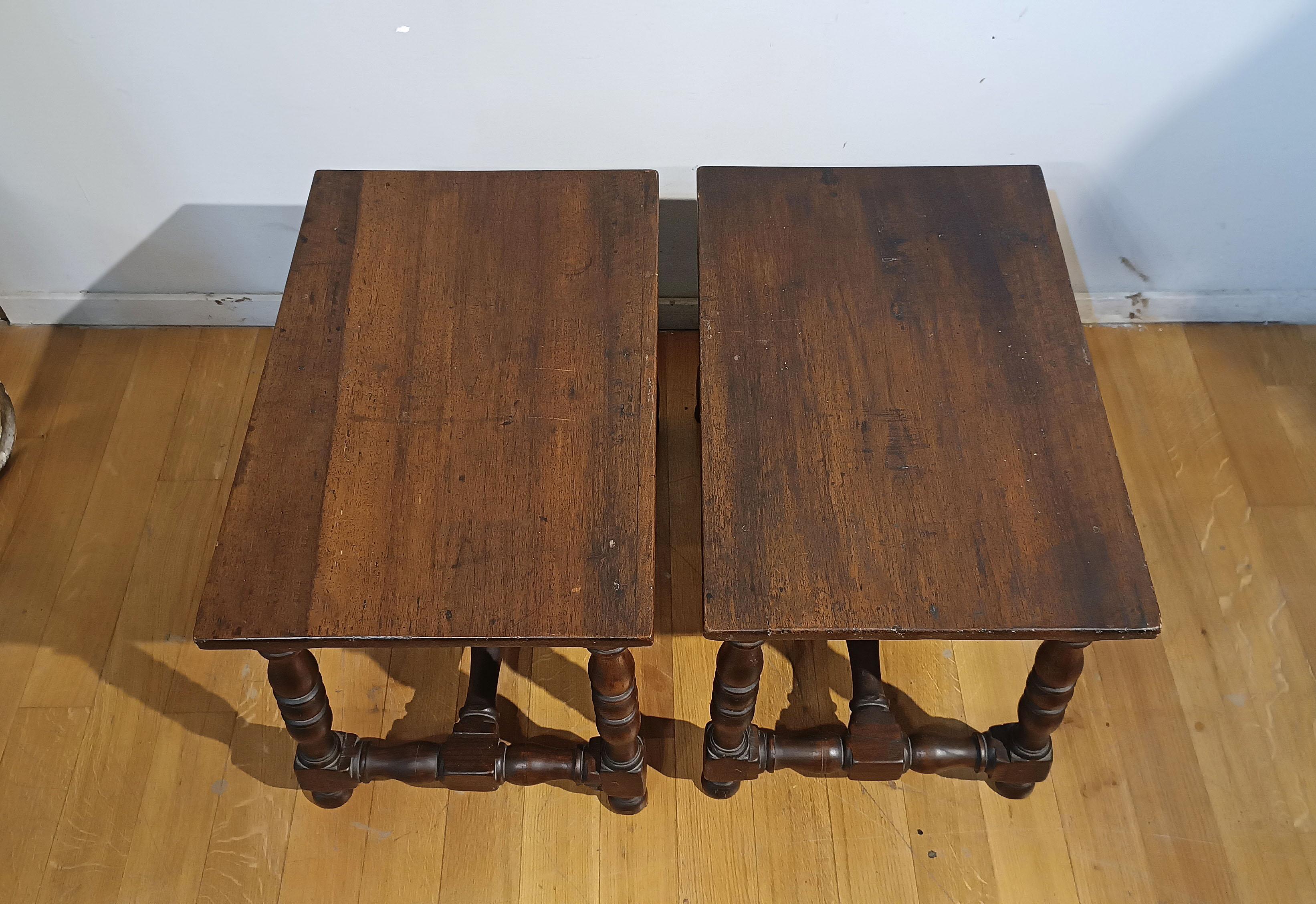 Par de taburetes de louis xiv de finales del siglo xvii Tallado a mano en venta