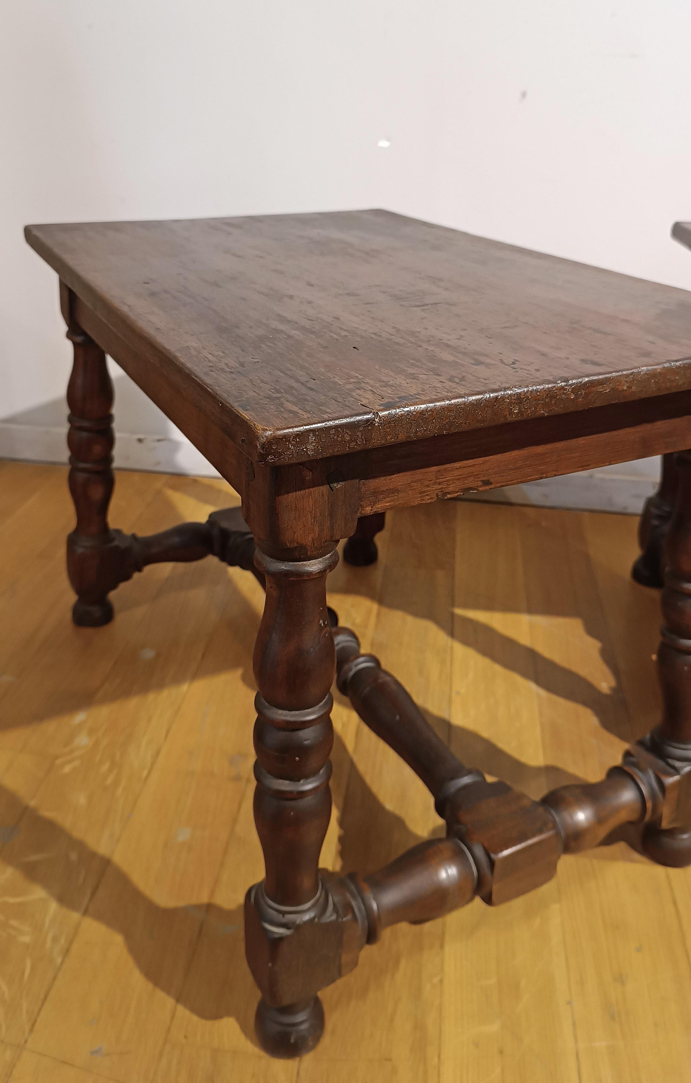 Par de taburetes de louis xiv de finales del siglo xvii en Bueno estado para la venta en Firenze, FI