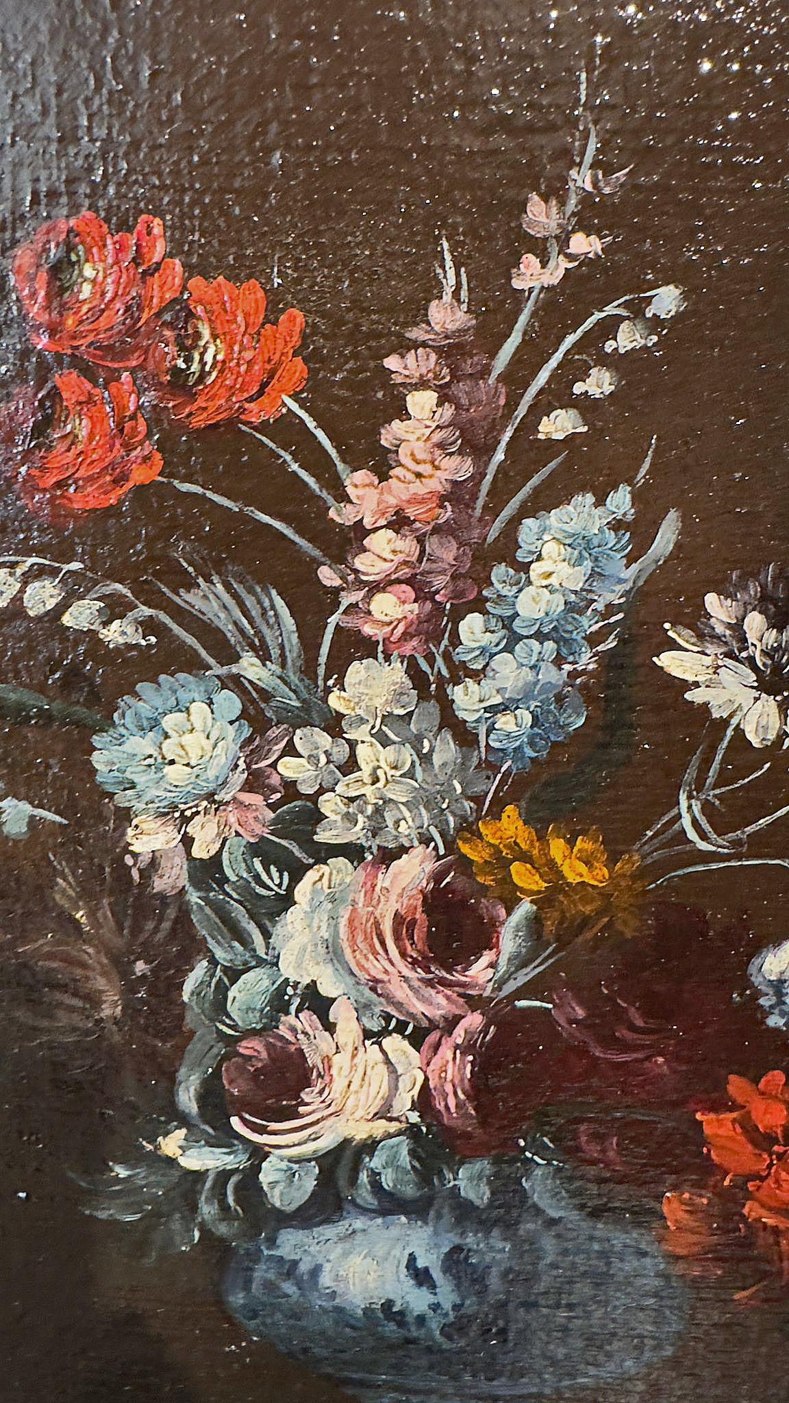 Tela END OF THE 17th CENTURY PAIR OF PAINTINGS WITH FLOWER VASES in vendita