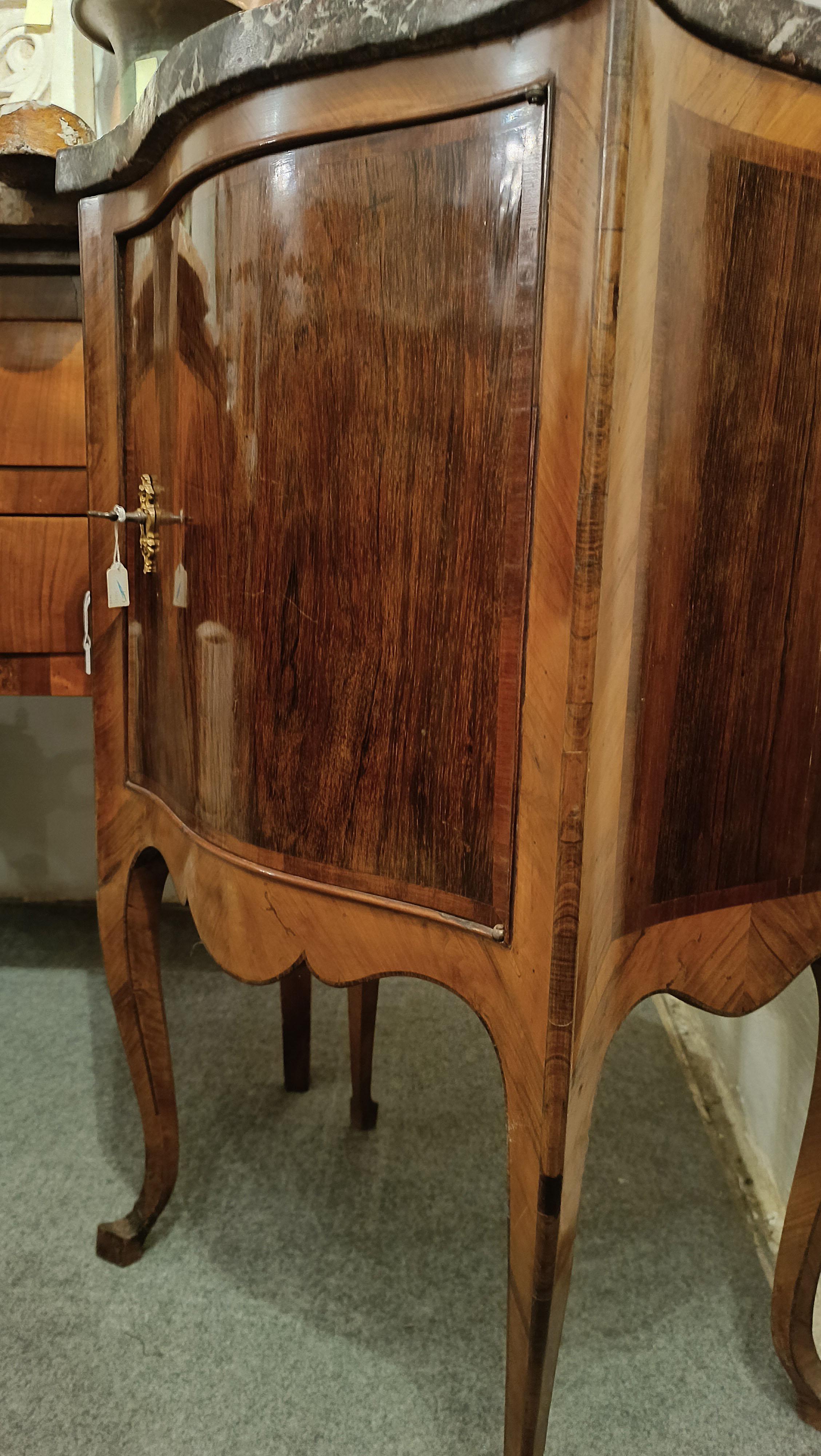 Marble END OF THE 18th CENTURY CROSSBOW BEDSIDE TABLE WITH MARBLE TOP For Sale