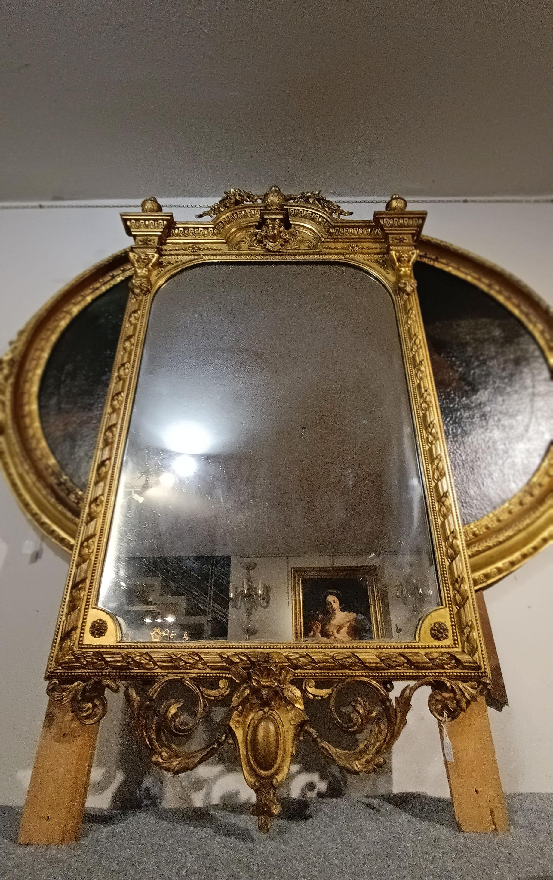 END OF THE 18th CENTURY GOLDEN MIRROR WITH CARYATIDS For Sale 2
